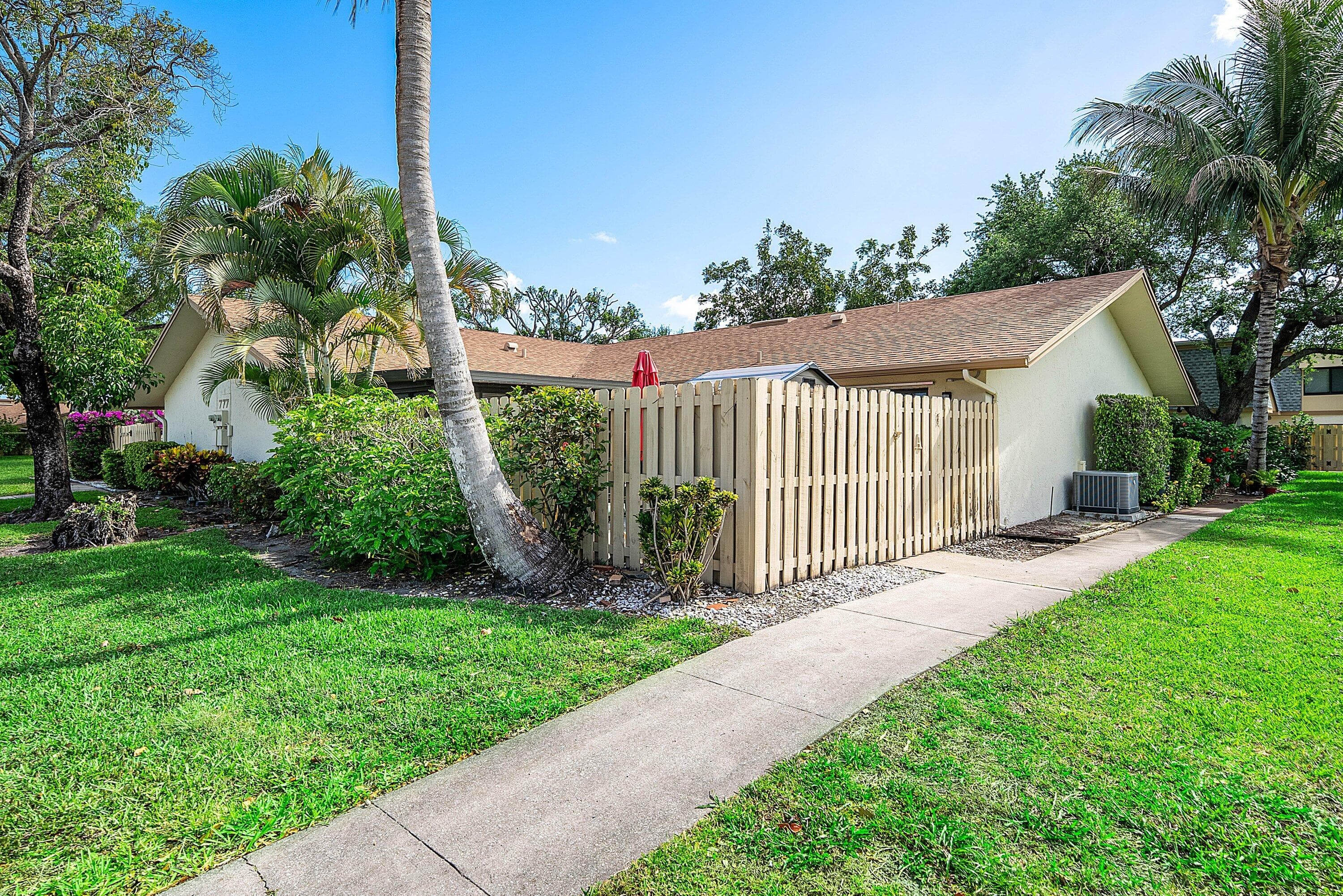 777 NW 29th Avenue A, Delray Beach, FL 33445 — photo 2 of 24