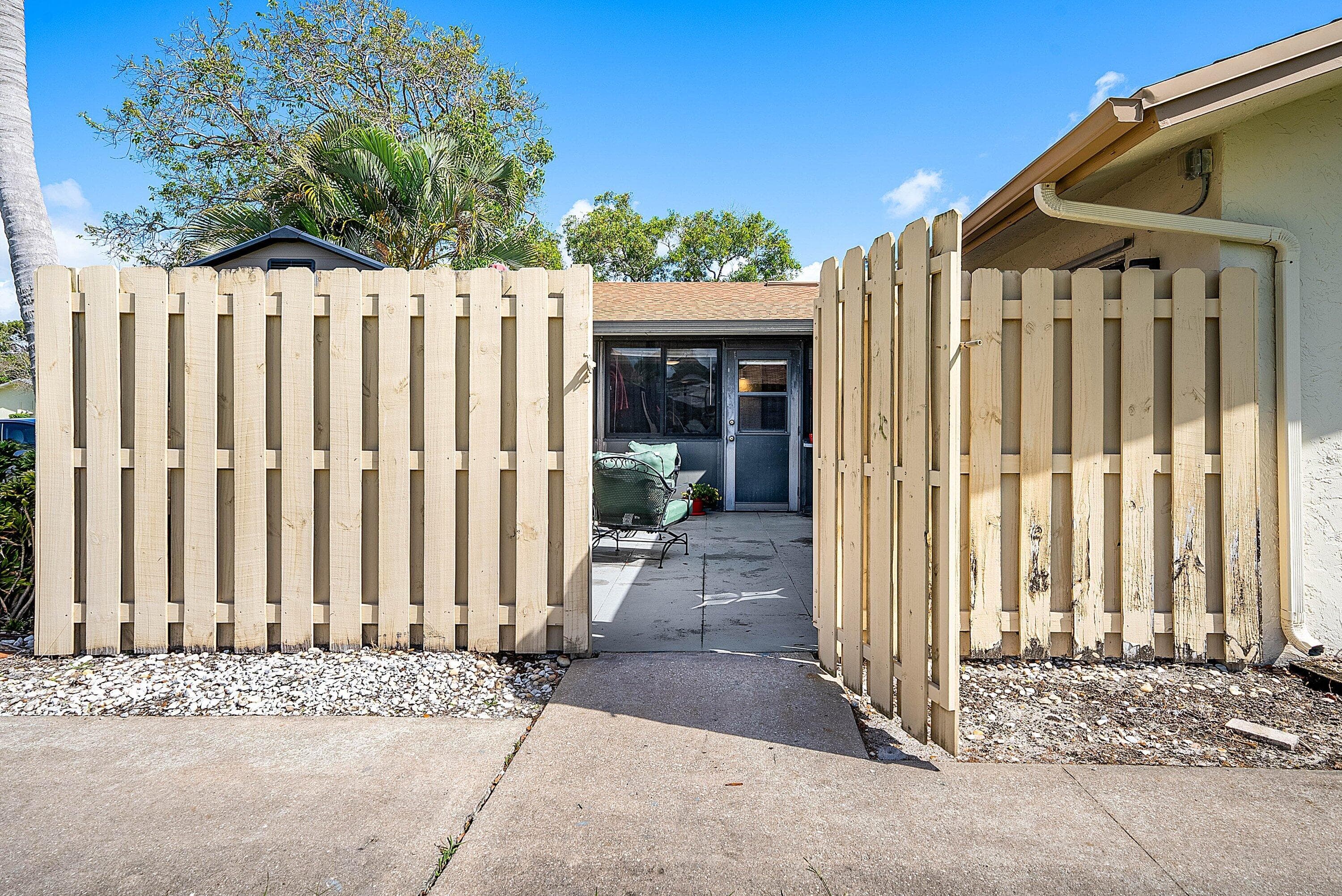 777 NW 29th Avenue A, Delray Beach, FL 33445 — photo 3 of 24