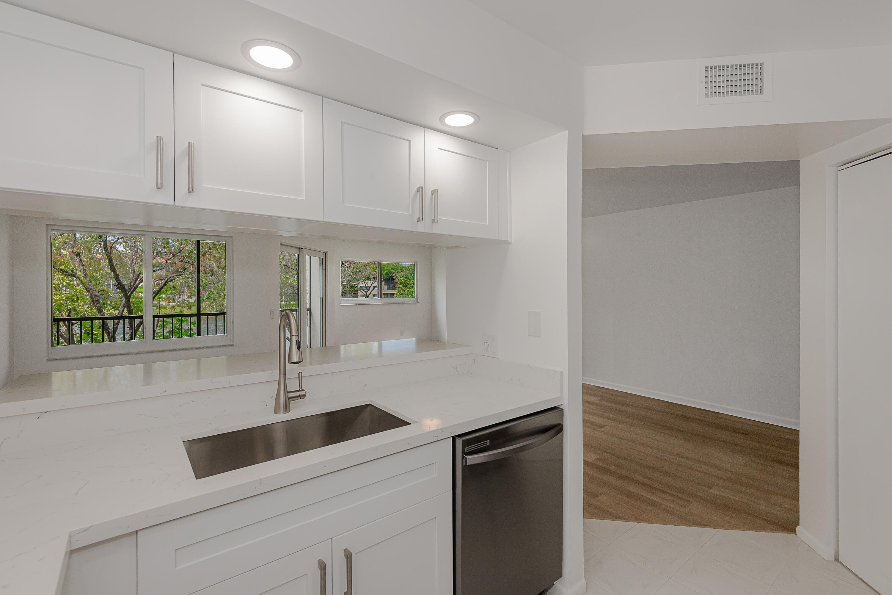 13800 SW 14th Street 211c, Pembroke Pines, FL 33027 — photo 3 of 24