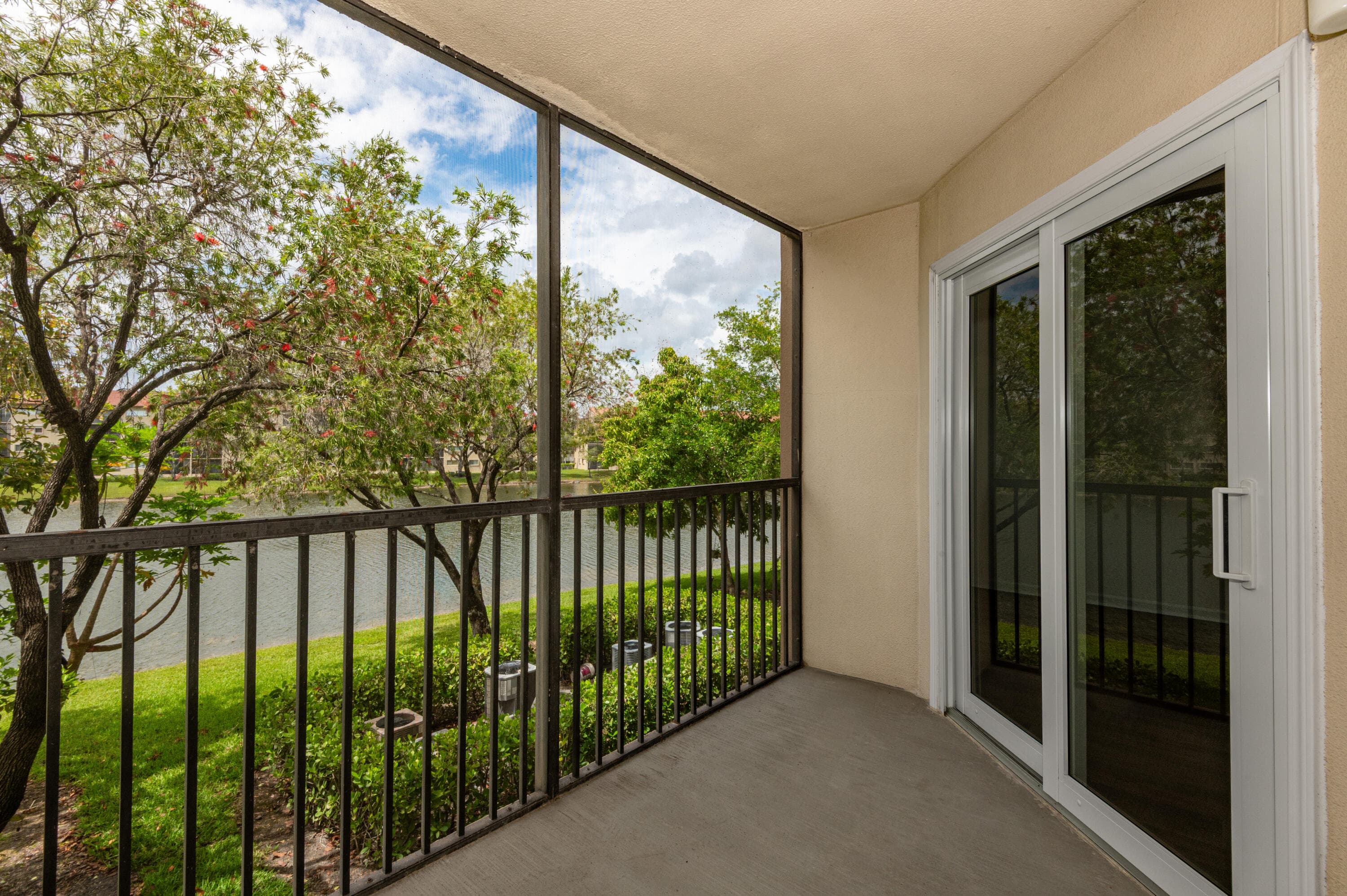 13800 SW 14th Street 211c, Pembroke Pines, FL 33027 — photo 17 of 24