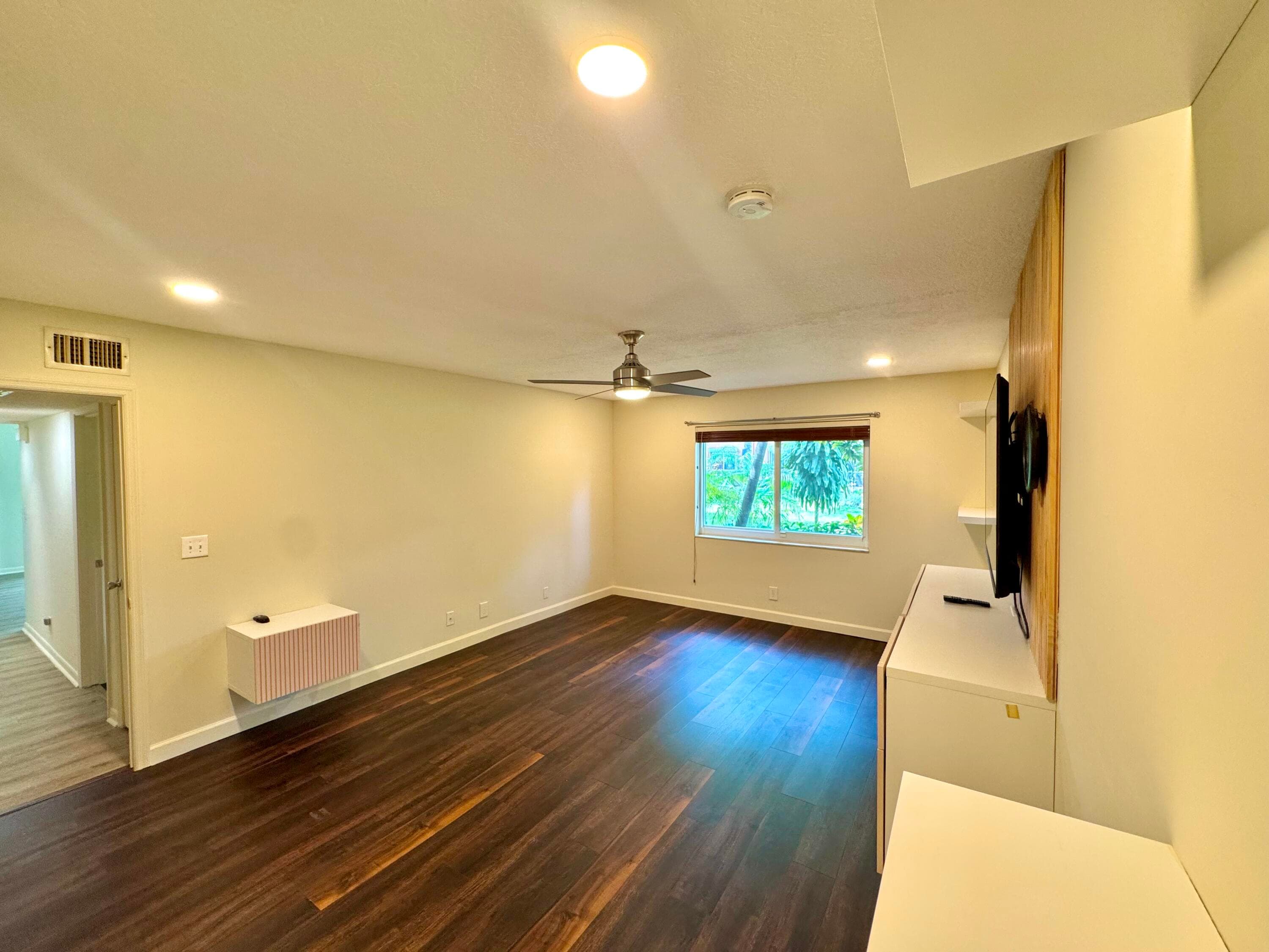 1920 NE 1st Terrace 118h, Wilton Manors, FL 33305 — photo 8 of 35