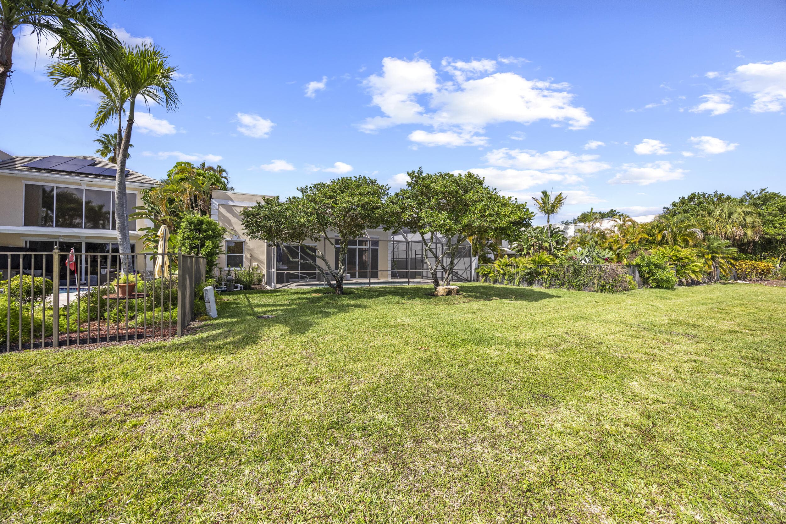7780 Travelers Tree Drive, Boca Raton, FL 33433 — photo 45 of 59