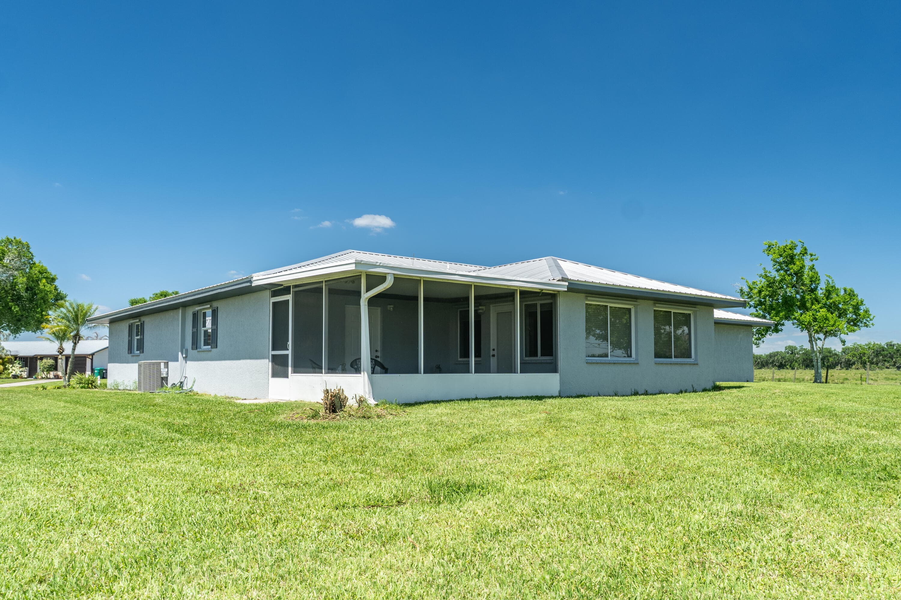 5264 SE 42nd Street, Okeechobee, FL 34974 — photo 4 of 33