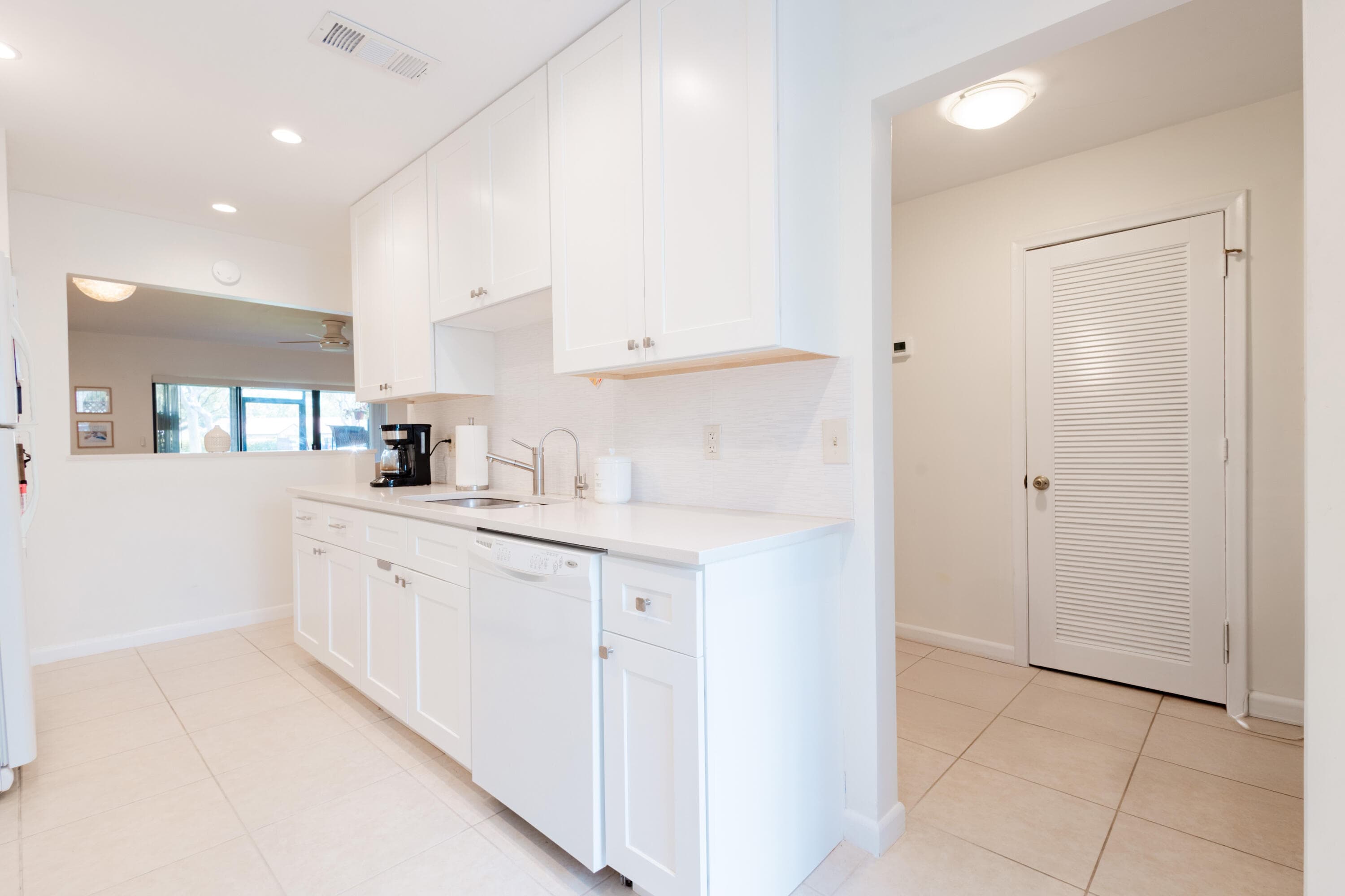 21820 Cypress Circle 25d, Boca Raton, FL 33433 — photo 5 of 39