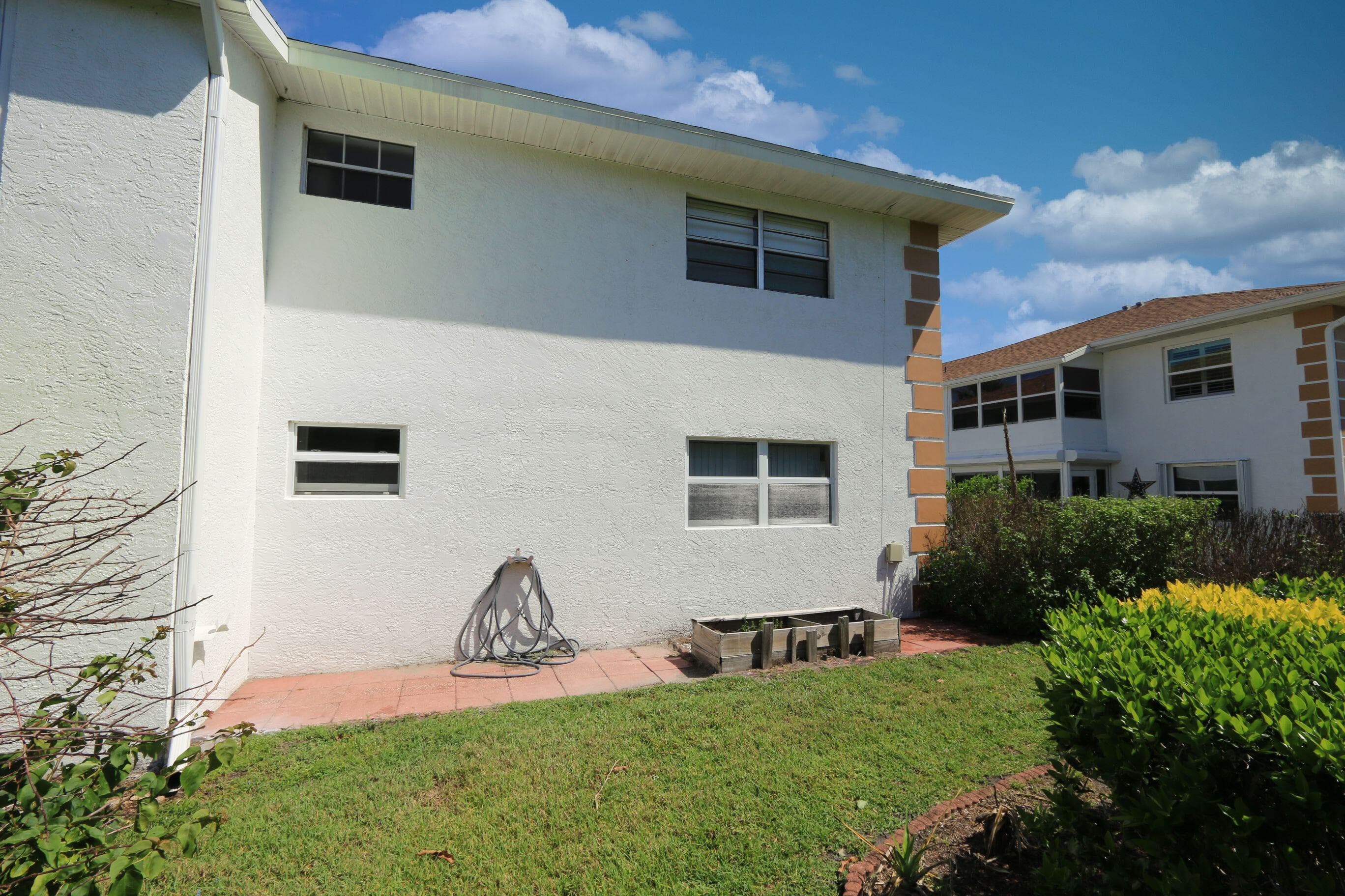 1217 S Lakes End Drive 1, Fort Pierce, FL 34982 — photo 26 of 73