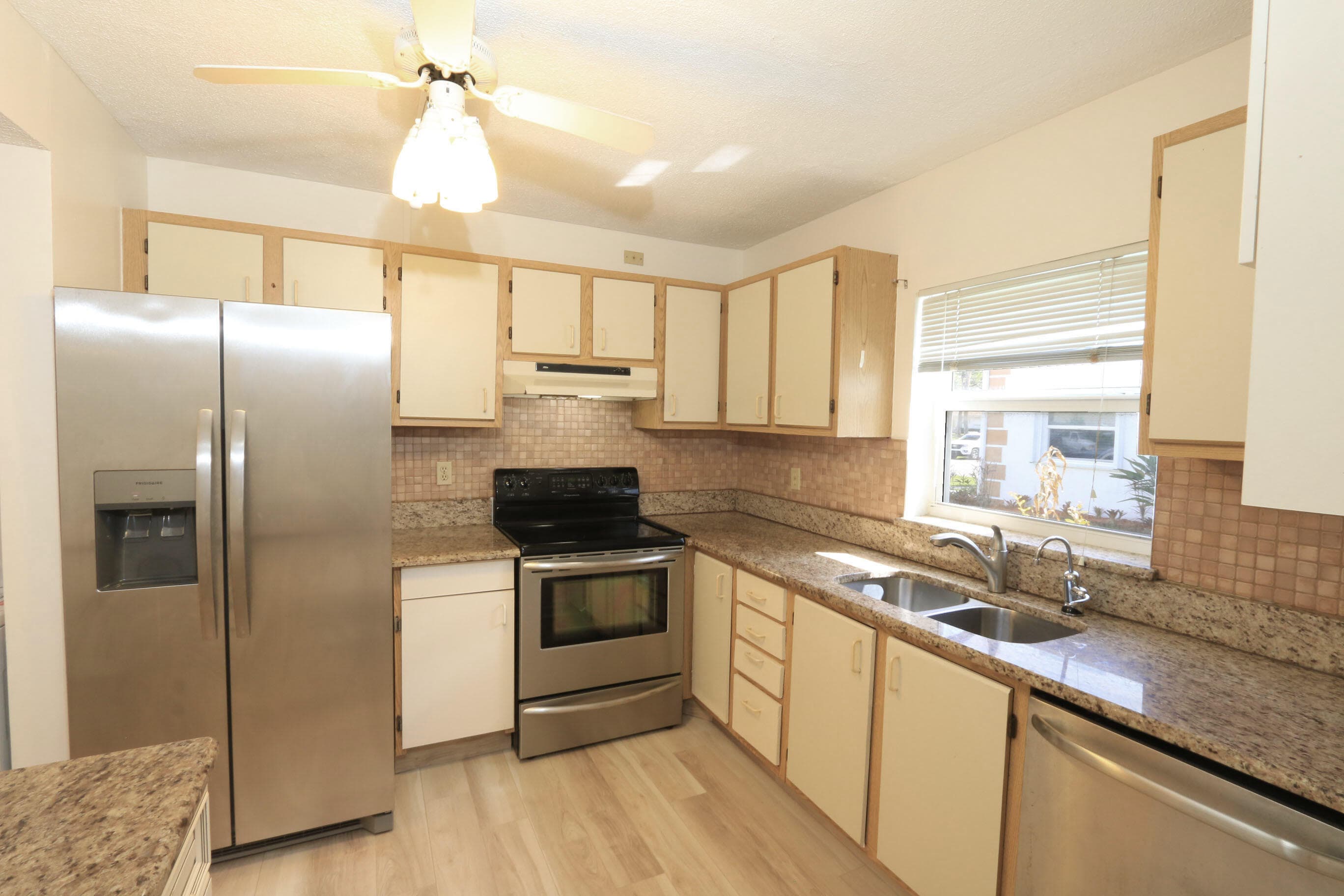 1217 S Lakes End Drive 1, Fort Pierce, FL 34982 — photo 59 of 73