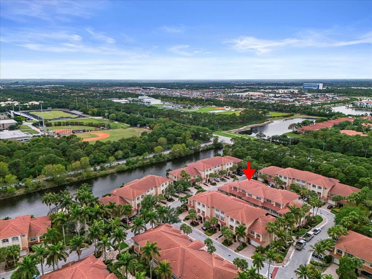 5102 Artesa Way W, Palm Beach Gardens, FL 33418 — photo 32 of 49