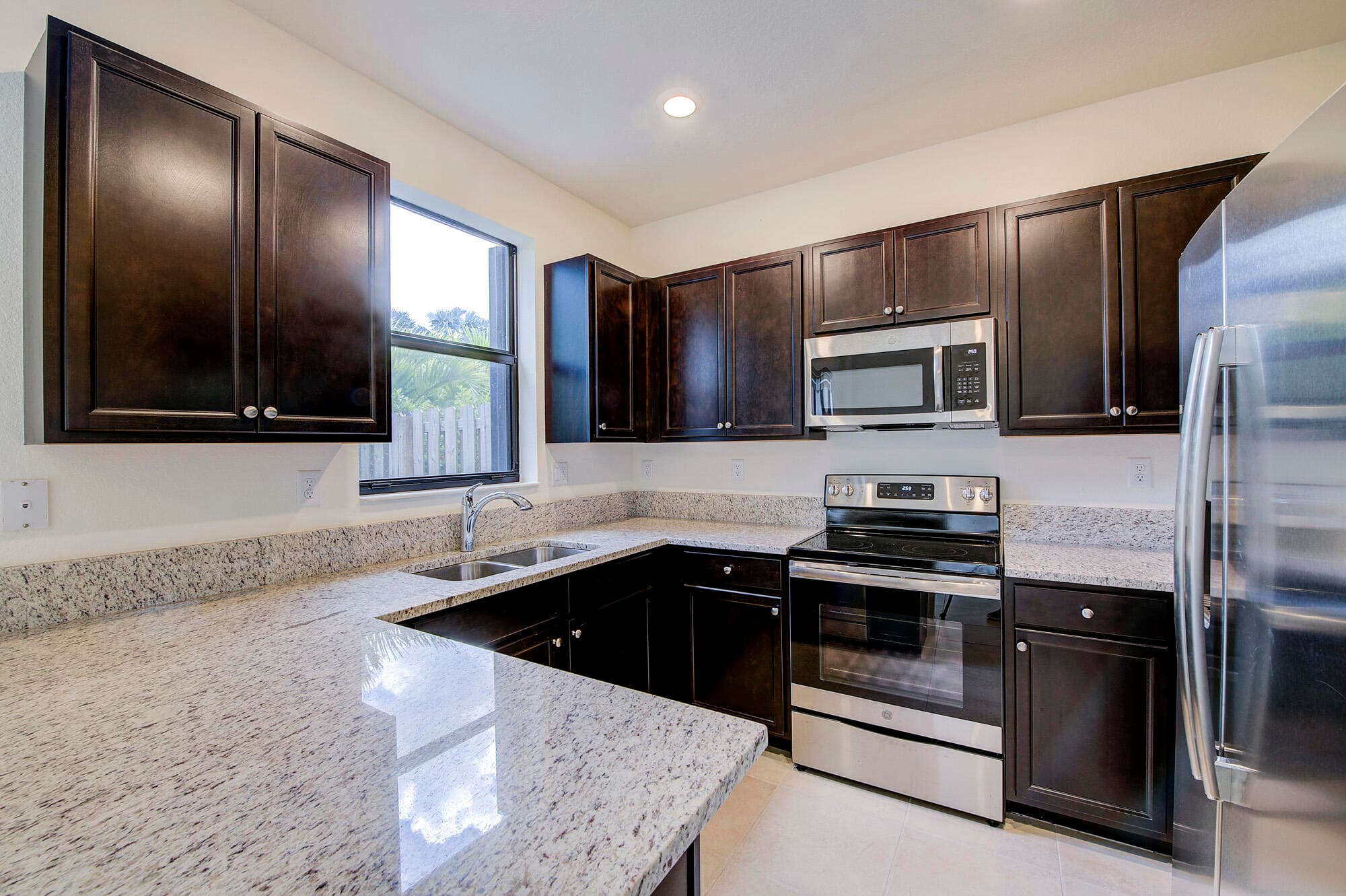 6574 S Anise Court, Davie, FL 33314 — photo 2 of 26