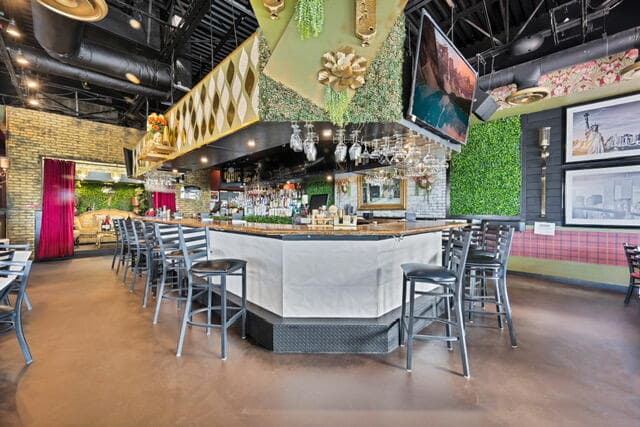 1025 N Federal Highway, Fort Lauderdale, FL — photo 1 of 25