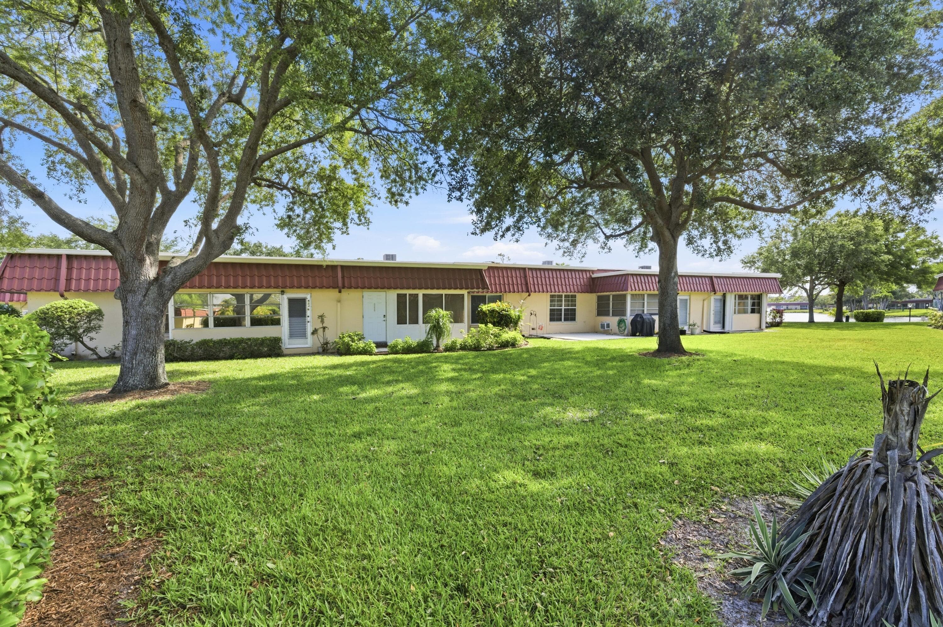 586 Laconia Circle, Lake Worth, FL 33467 — photo 20 of 32