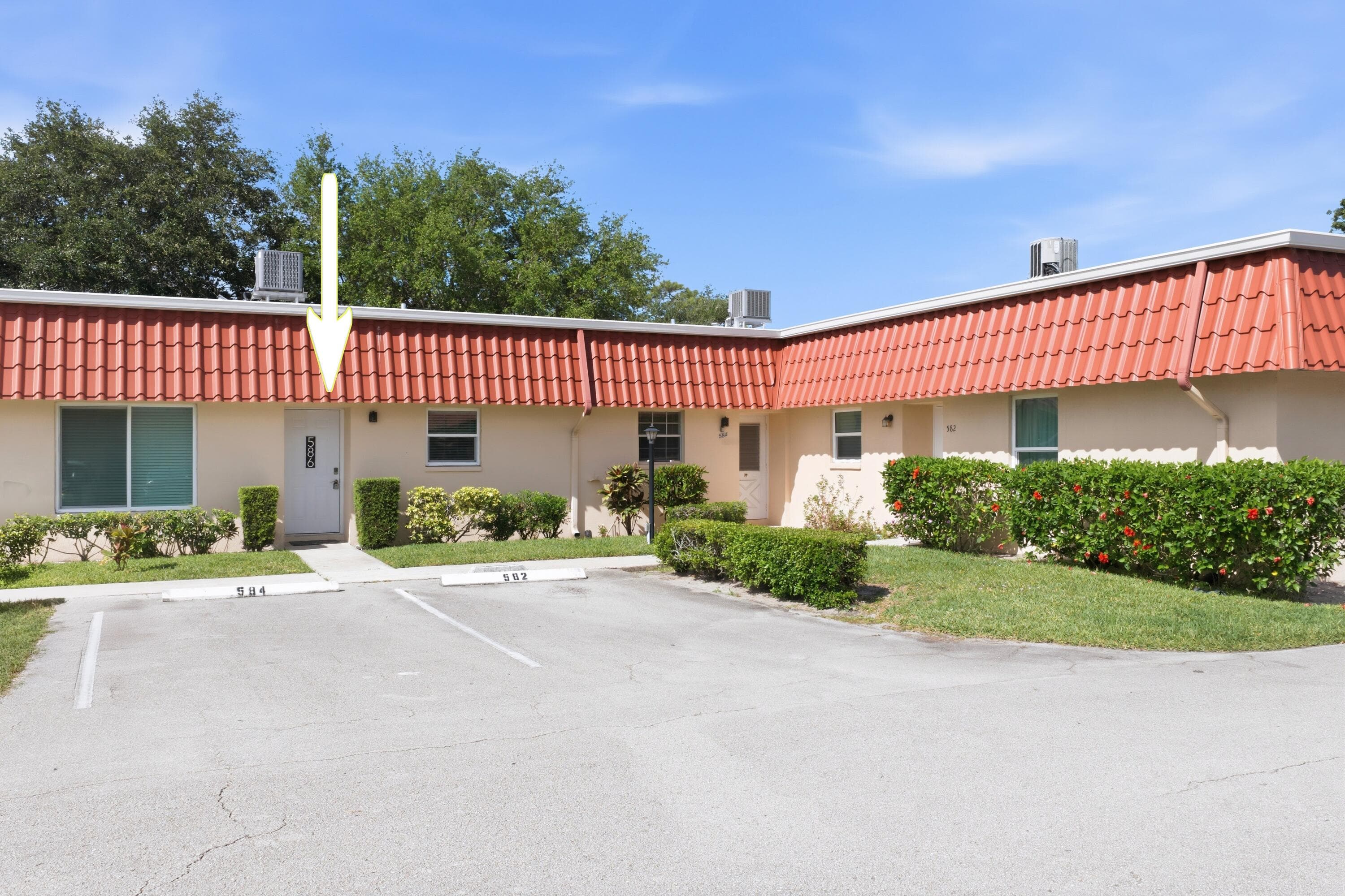 586 Laconia Circle, Lake Worth, FL 33467 — photo 19 of 32
