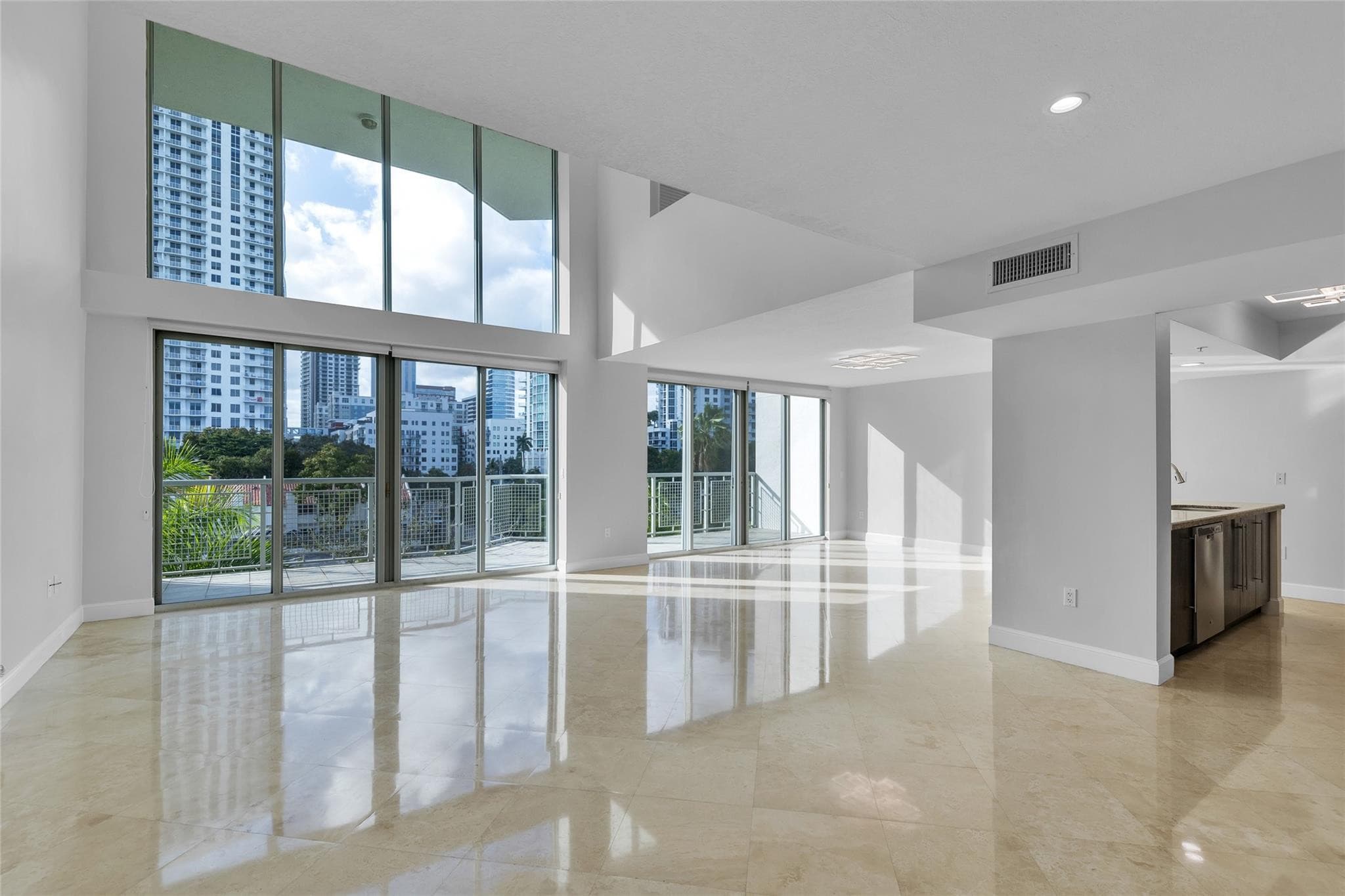 900 SE 2nd Street 502, Fort Lauderdale, FL 33301 — photo 1 of 27