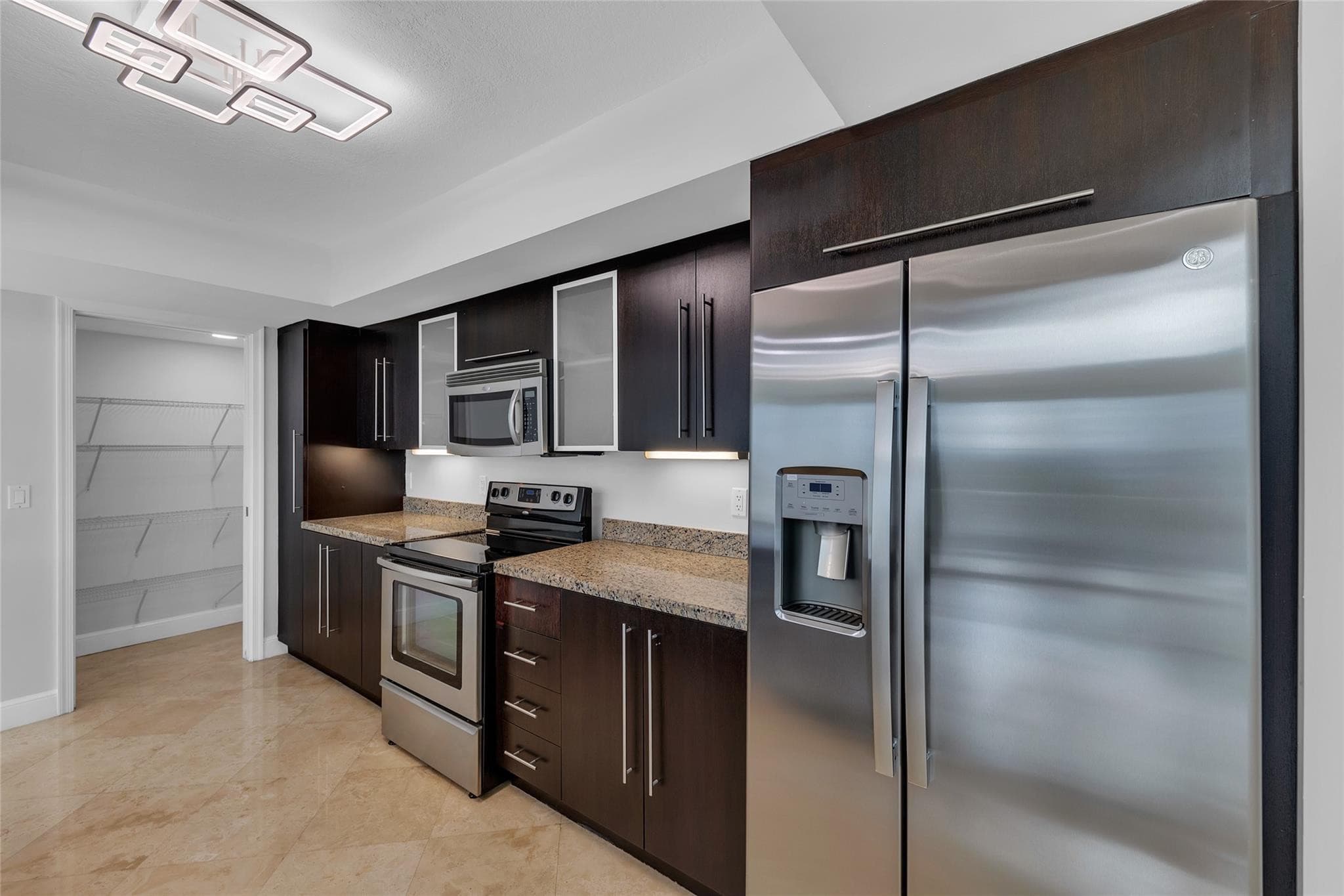 900 SE 2nd Street 502, Fort Lauderdale, FL 33301 — photo 7 of 27