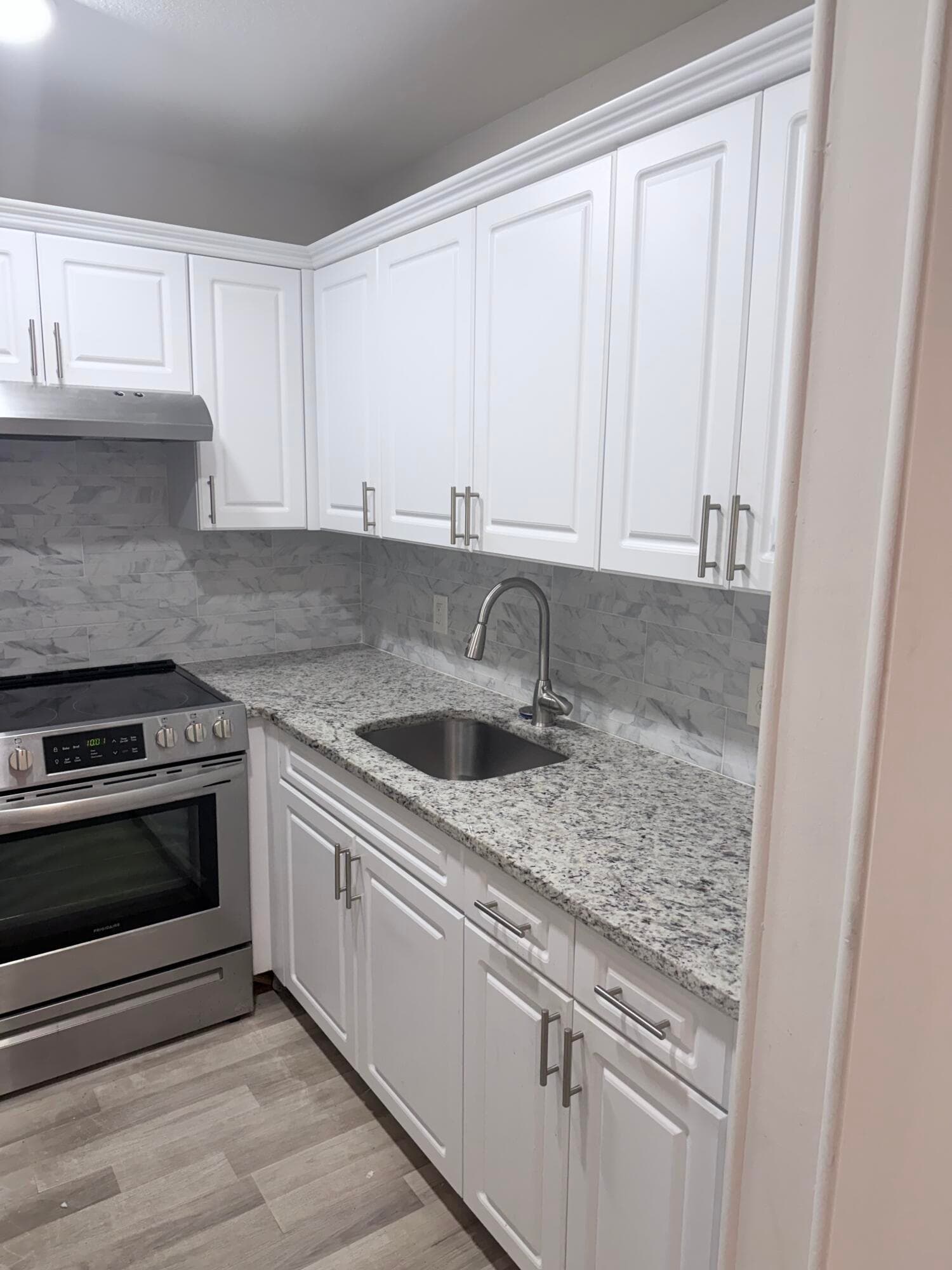 204 Canterbury I, West Palm Beach, FL 33417 — photo 2 of 12