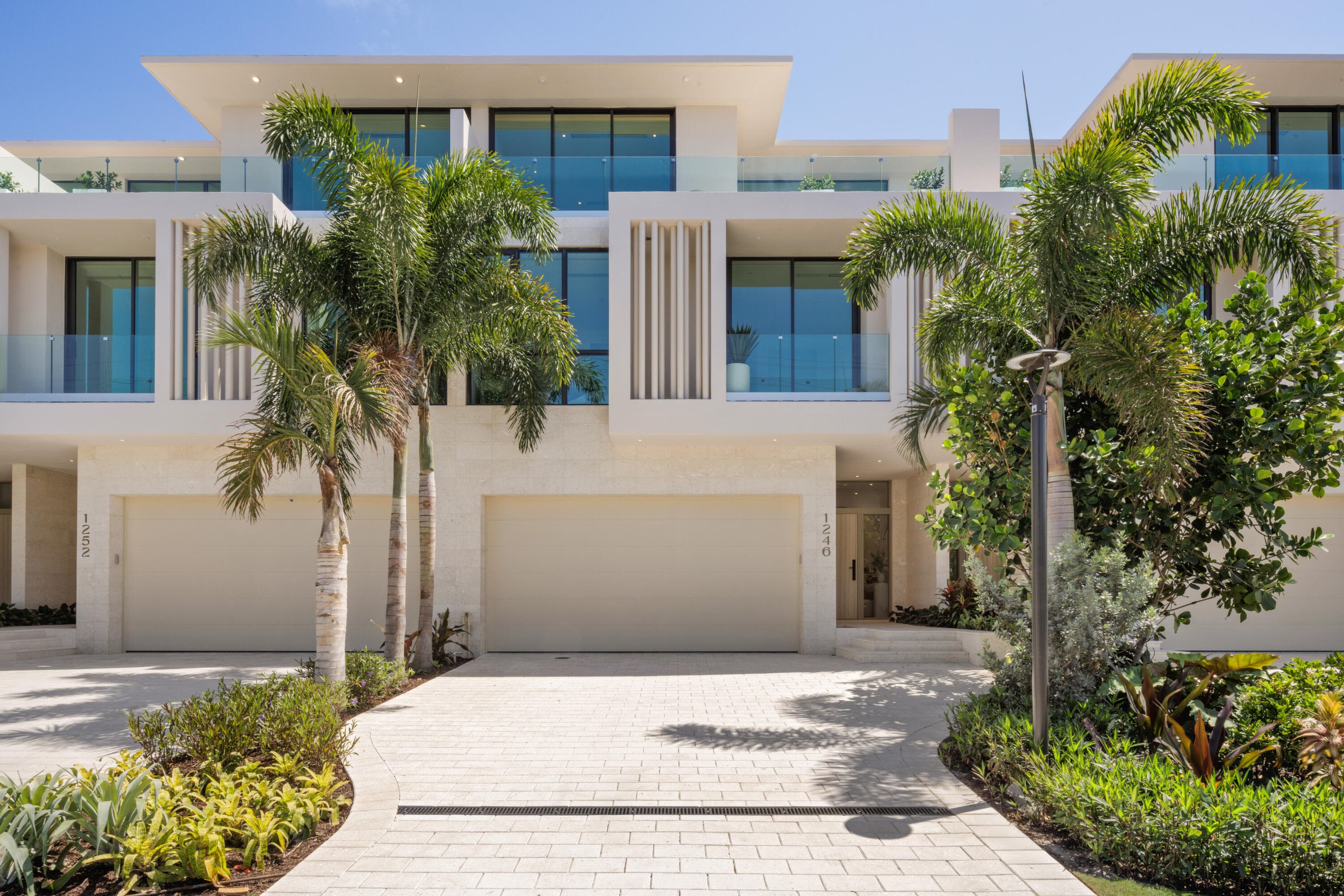 1258 George Bush Boulevard, Delray Beach, FL 33483 — photo 4 of 63