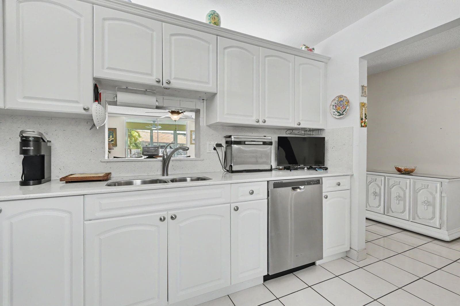 414 SE 10th Street 102, Dania Beach, FL 33004 — photo 10 of 34