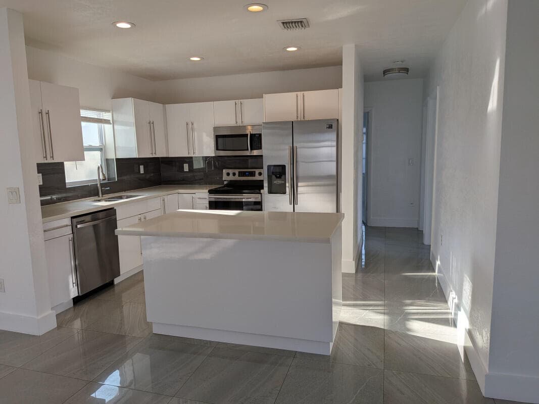 14521 Ellington Street, Miami, FL 33176 — photo 8 of 23