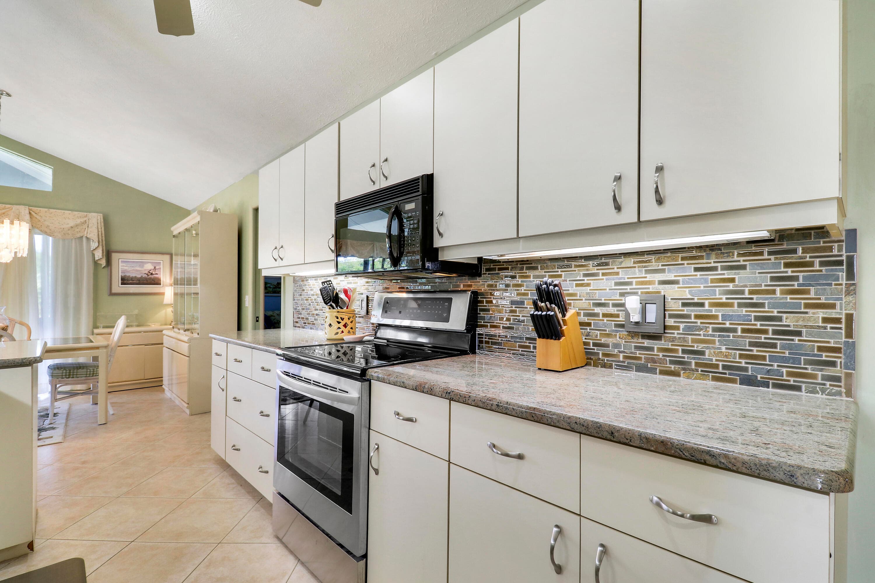 7137 SE Quincy Terrace, Hobe Sound, FL 33455 — photo 7 of 26