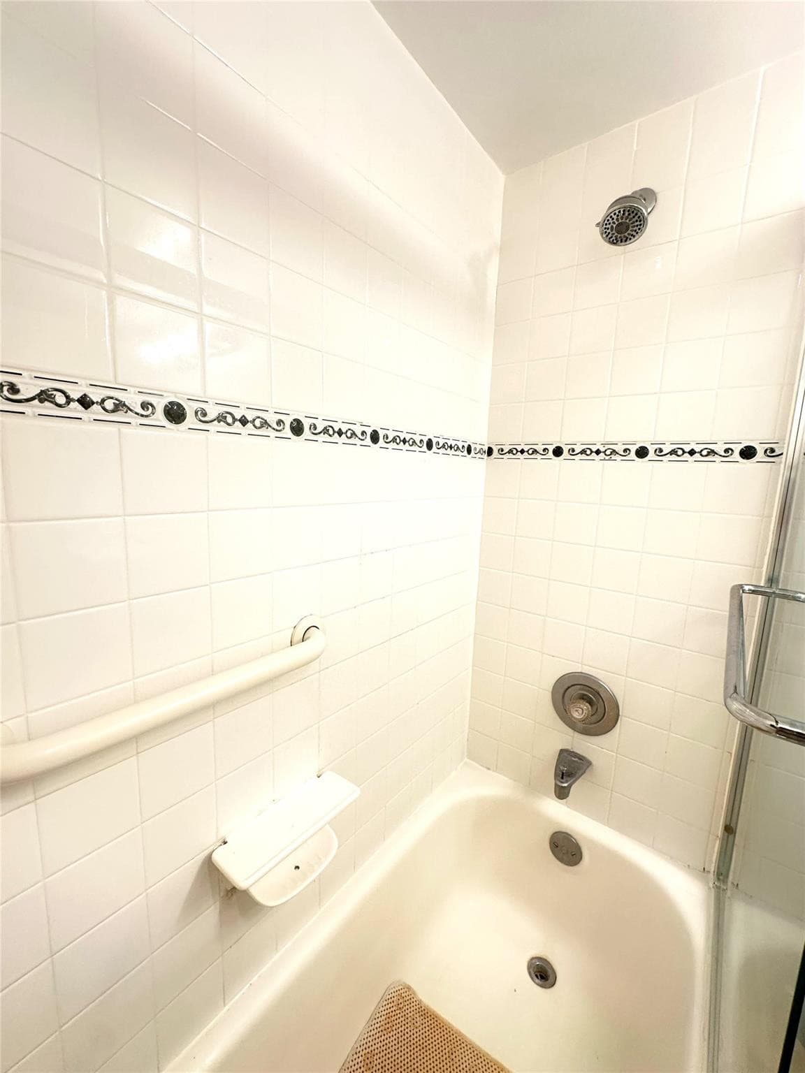 2004 Harwood C 2004, Deerfield Beach, FL 33442 — photo 16 of 57