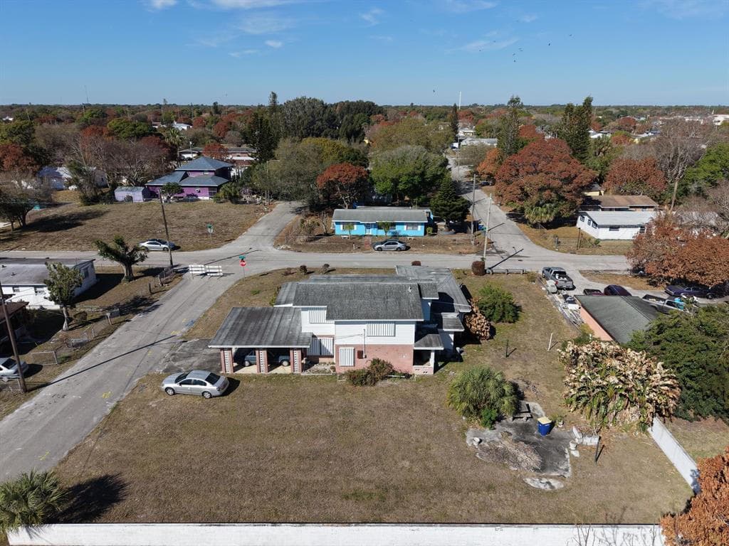 802 N 15th Street, Fort Pierce, FL 34950 — photo 8 of 8