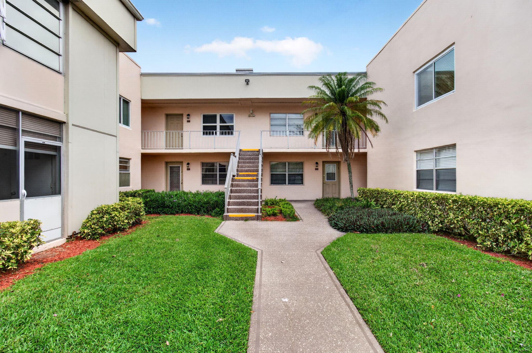 349 Capri H, Delray Beach, FL 33484 — photo 1 of 30