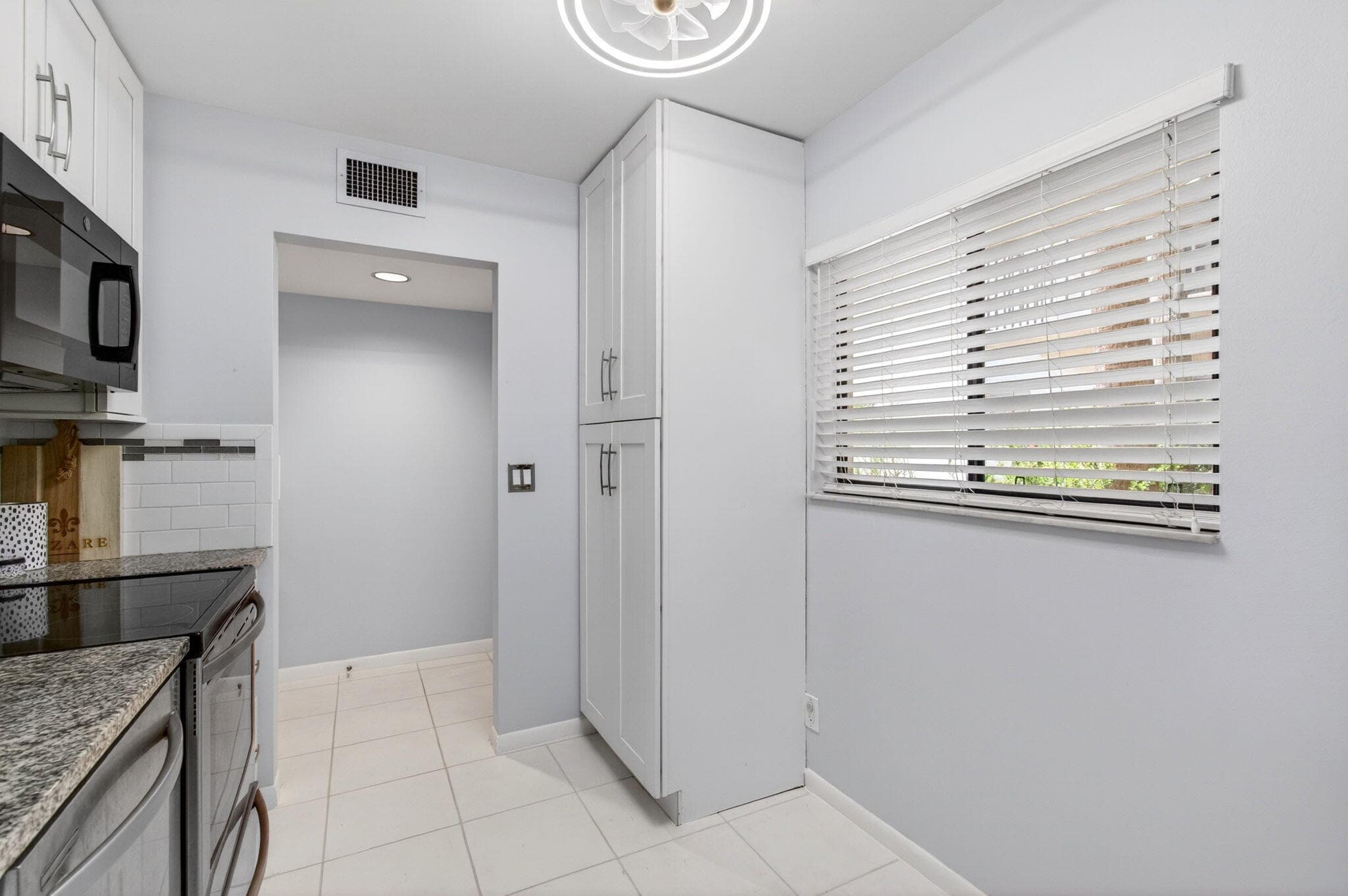 5280 Las Verdes Circle 112, Delray Beach, FL 33484 — photo 23 of 81