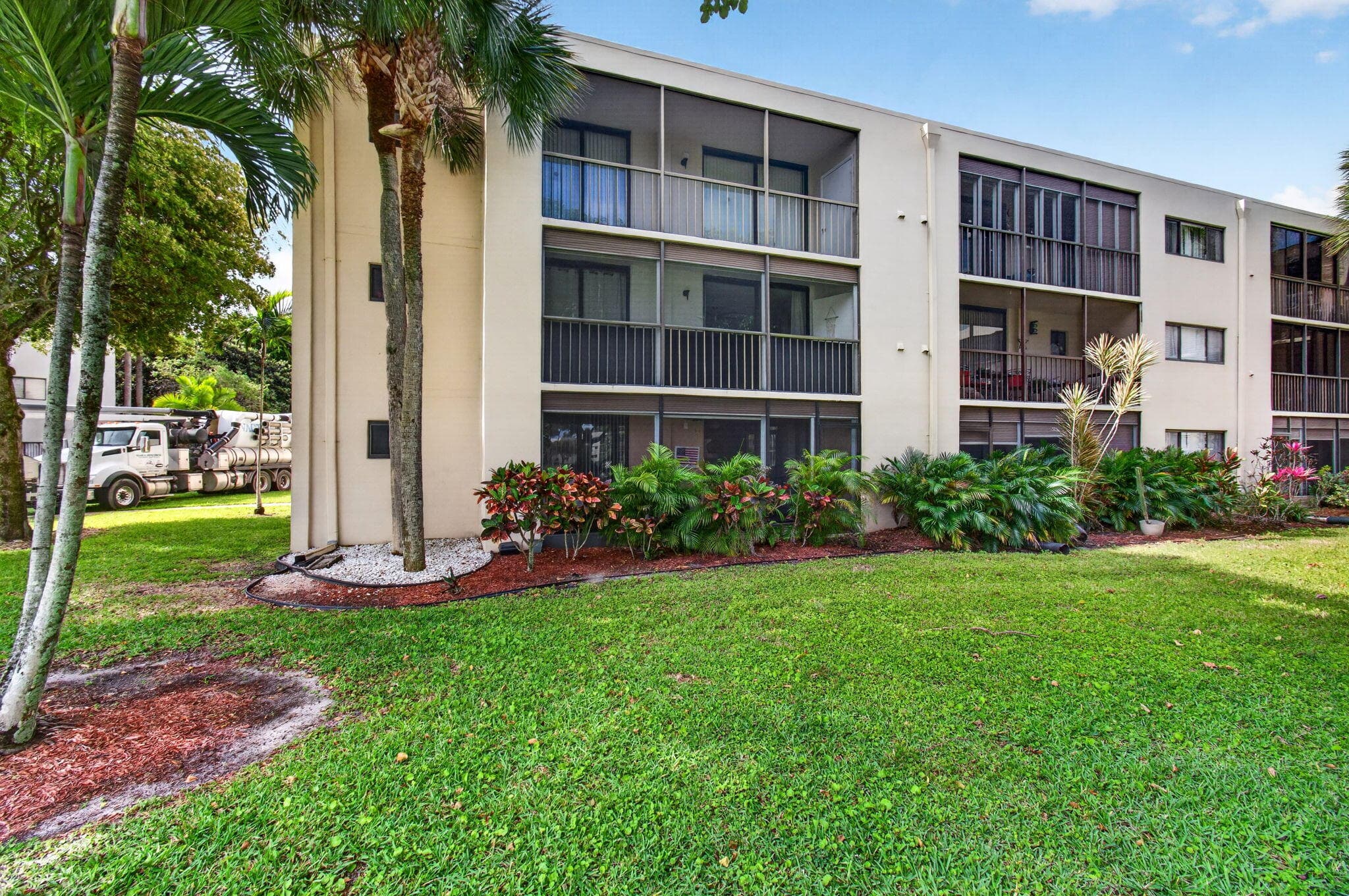 5280 Las Verdes Circle 112, Delray Beach, FL 33484 — photo 54 of 81