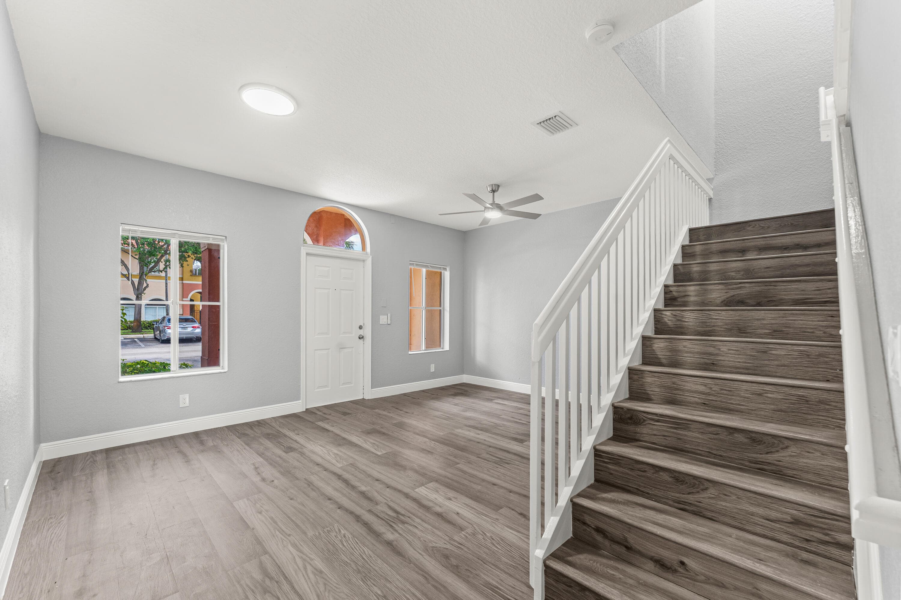 205 S Santa Catalina Circle 205, North Lauderdale, FL 33068 — photo 3 of 33