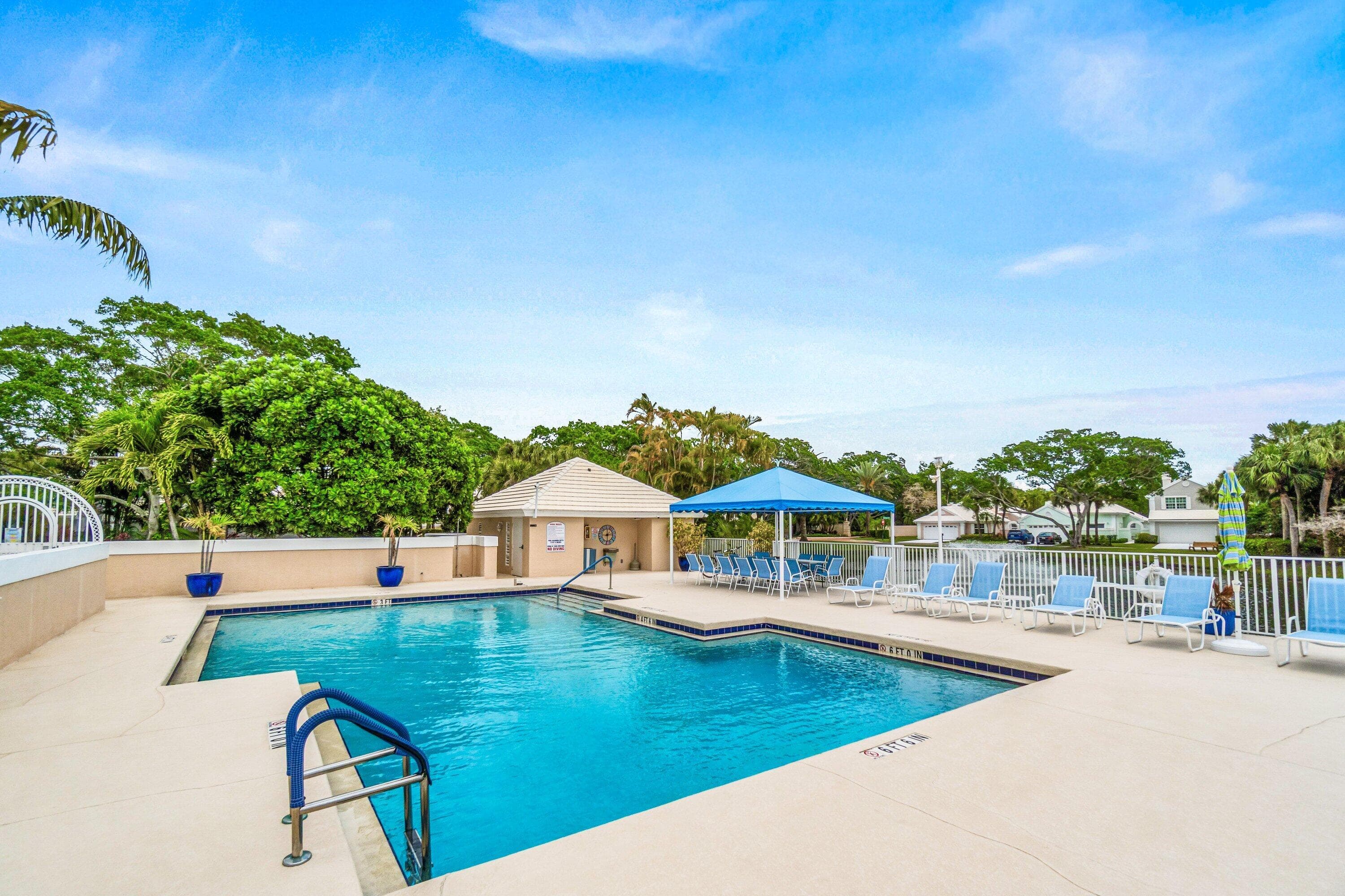 25 Wyndham Lane, Palm Beach Gardens, FL 33418 — photo 35 of 37