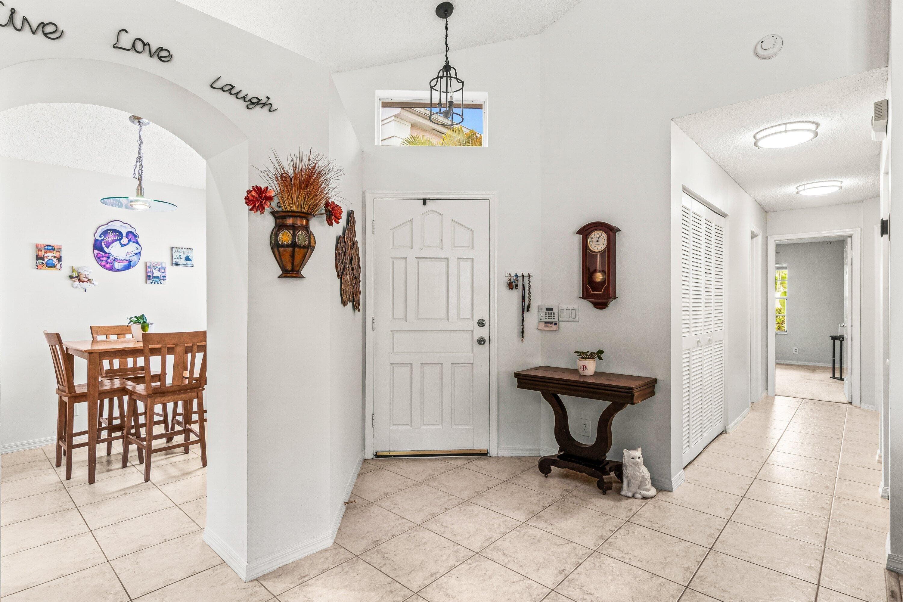 25 Wyndham Lane, Palm Beach Gardens, FL 33418 — photo 7 of 37