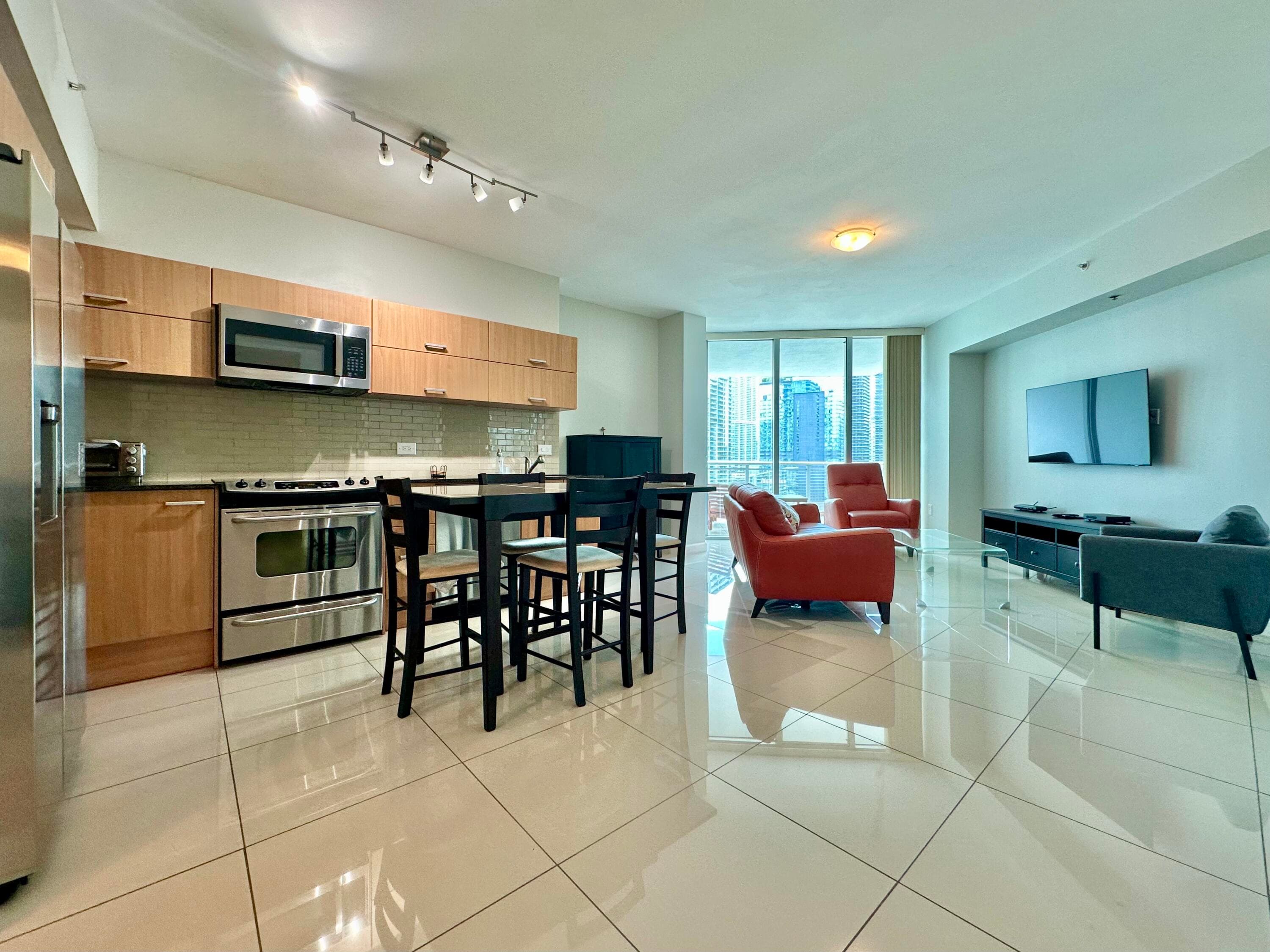 350 S Miami Avenue 2708, Miami, FL 33130 — photo 7 of 32