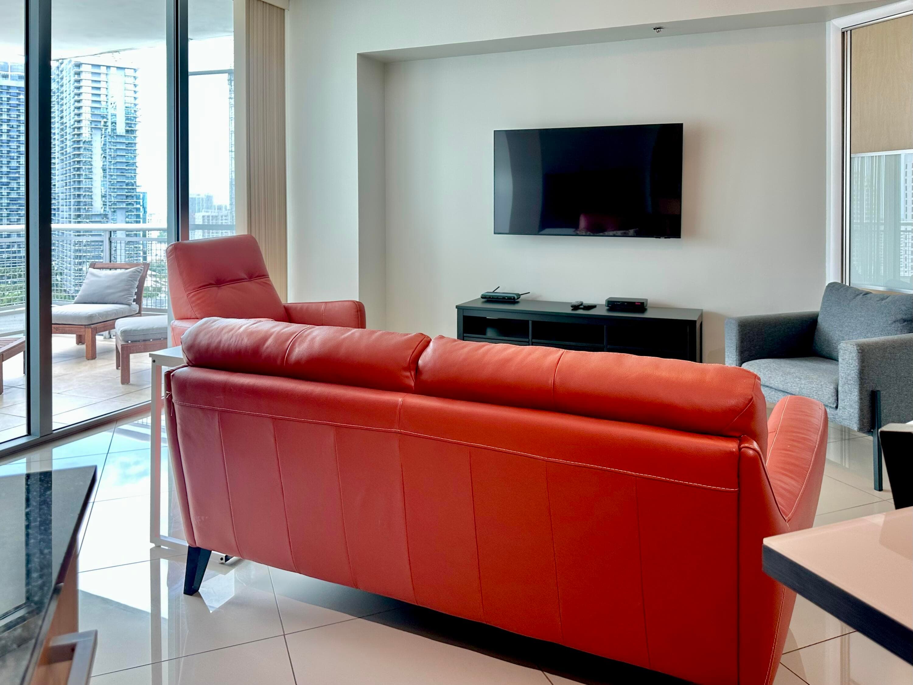 350 S Miami Avenue 2708, Miami, FL 33130 — photo 8 of 32
