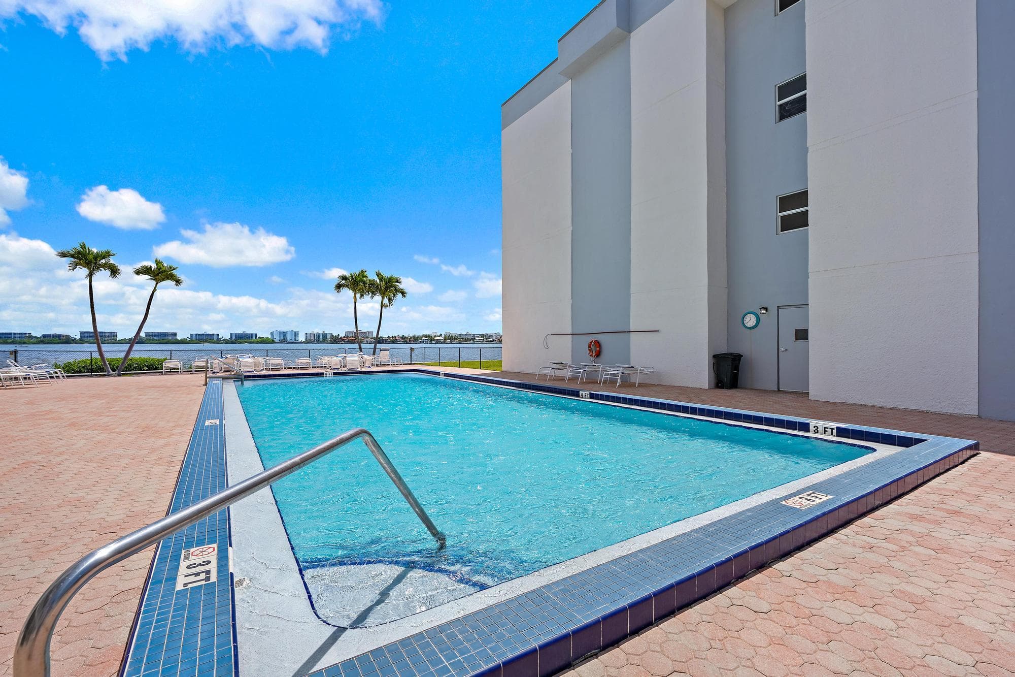 1516 S Lakeside Drive 106, Lake Worth Beach, FL 33460 — photo 13 of 19