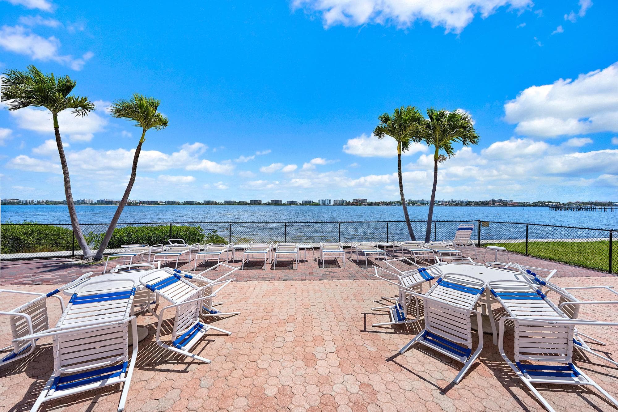 1516 S Lakeside Drive 106, Lake Worth Beach, FL 33460 — photo 14 of 19