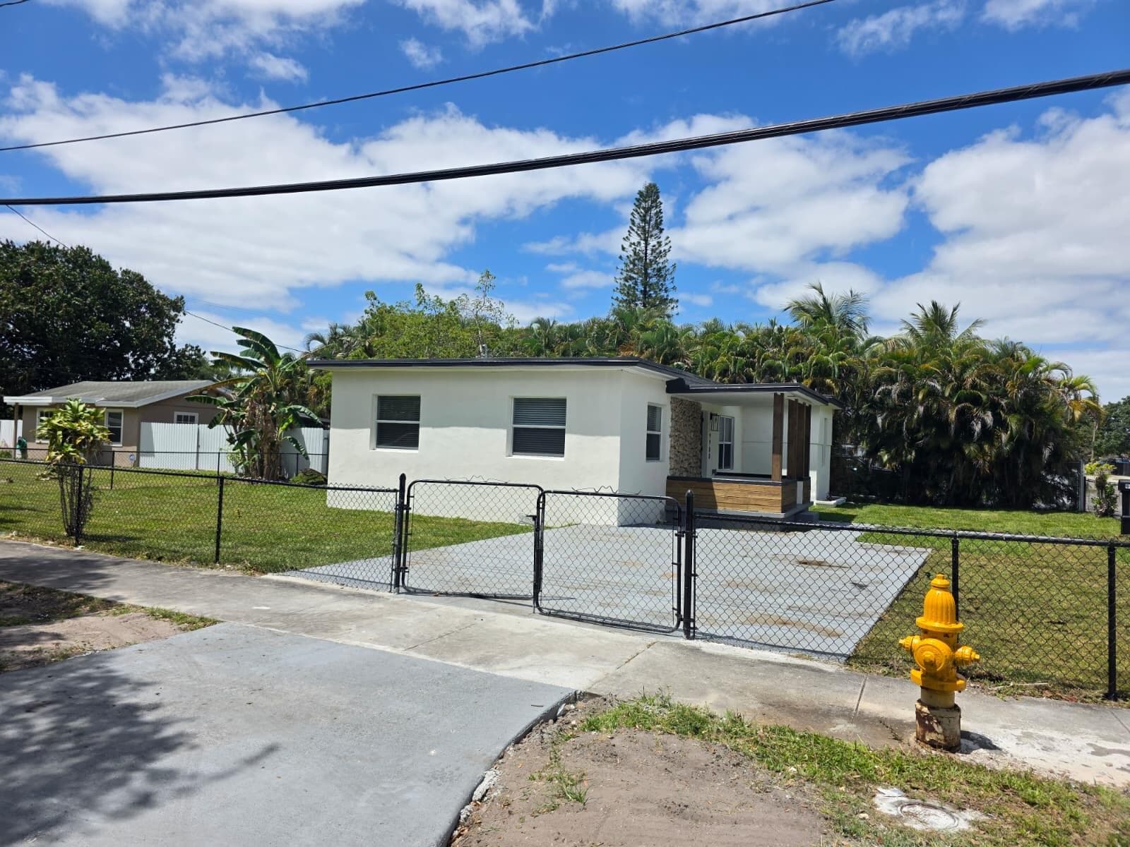 9900 NW 25th Avenue, Miami, FL 33147 — photo 2 of 12