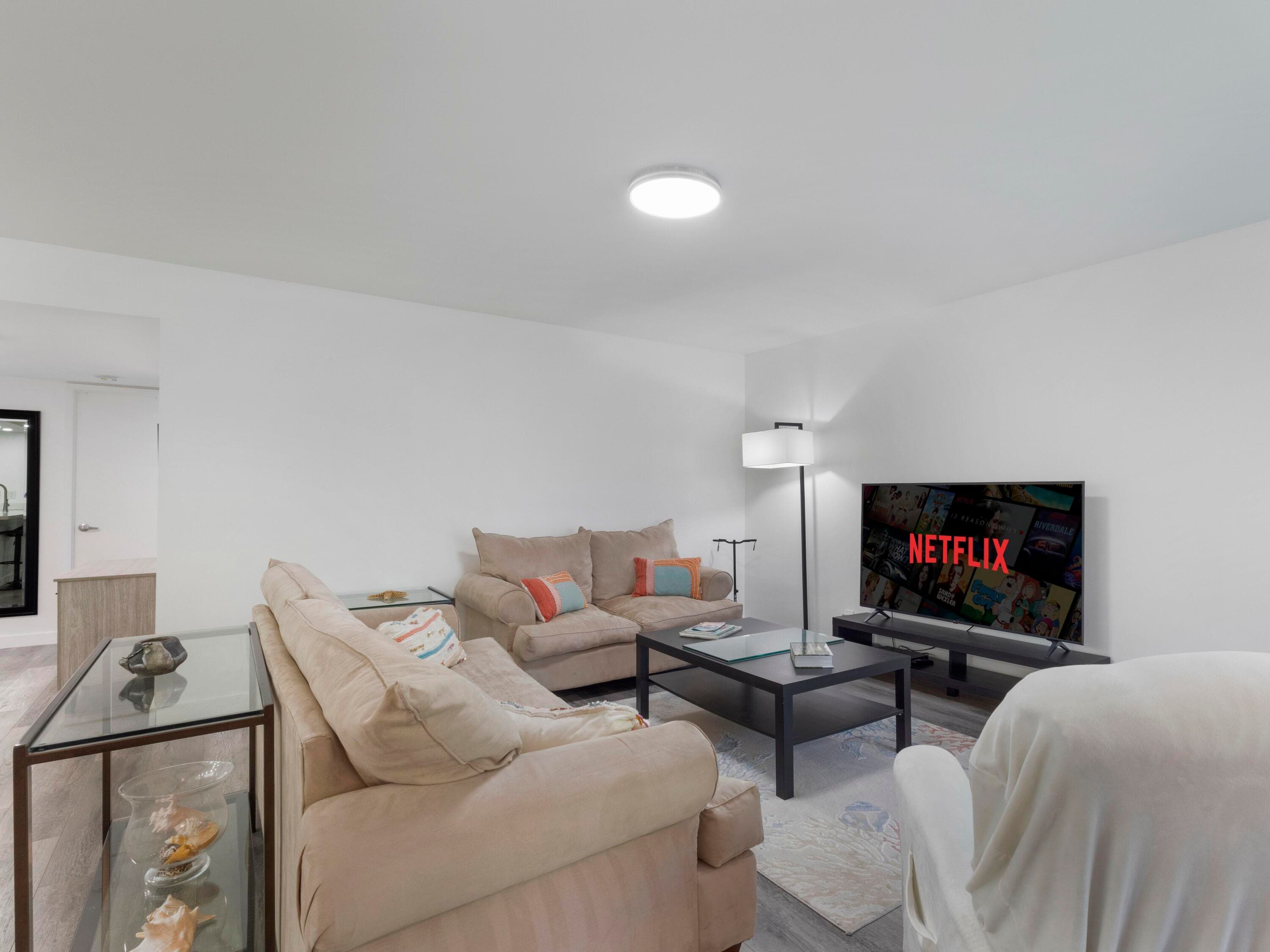 955 Egret Circle 402, Delray Beach, FL 33444 — photo 13 of 45