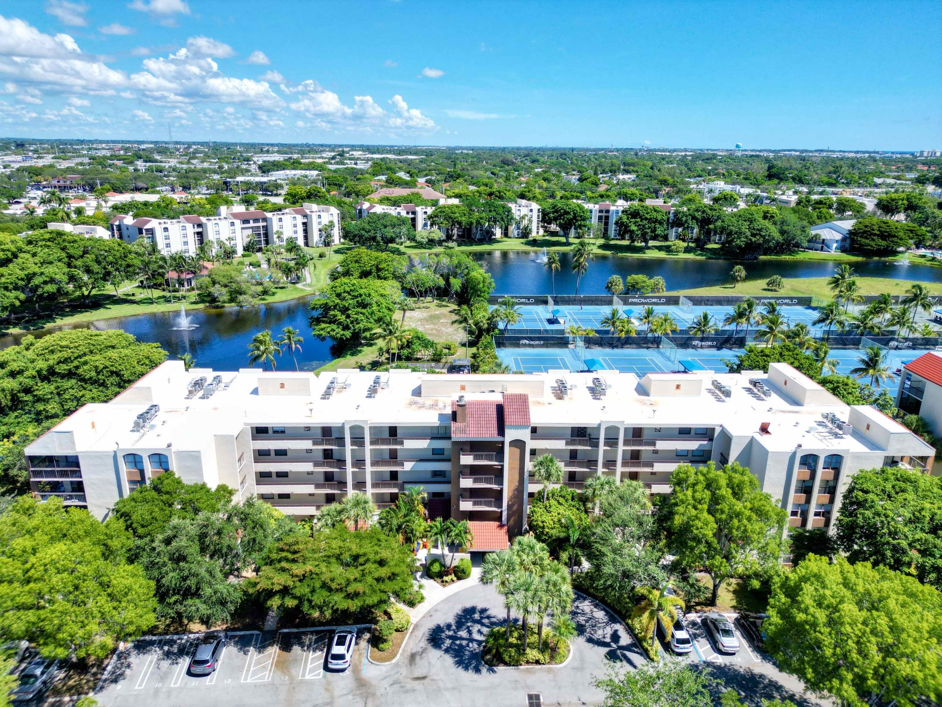 955 Egret Circle 402, Delray Beach, FL 33444 — photo 1 of 45
