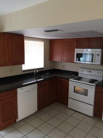 5323 NW 27th Street B4, Lauderhill, FL 33313 — photo 2 of 7