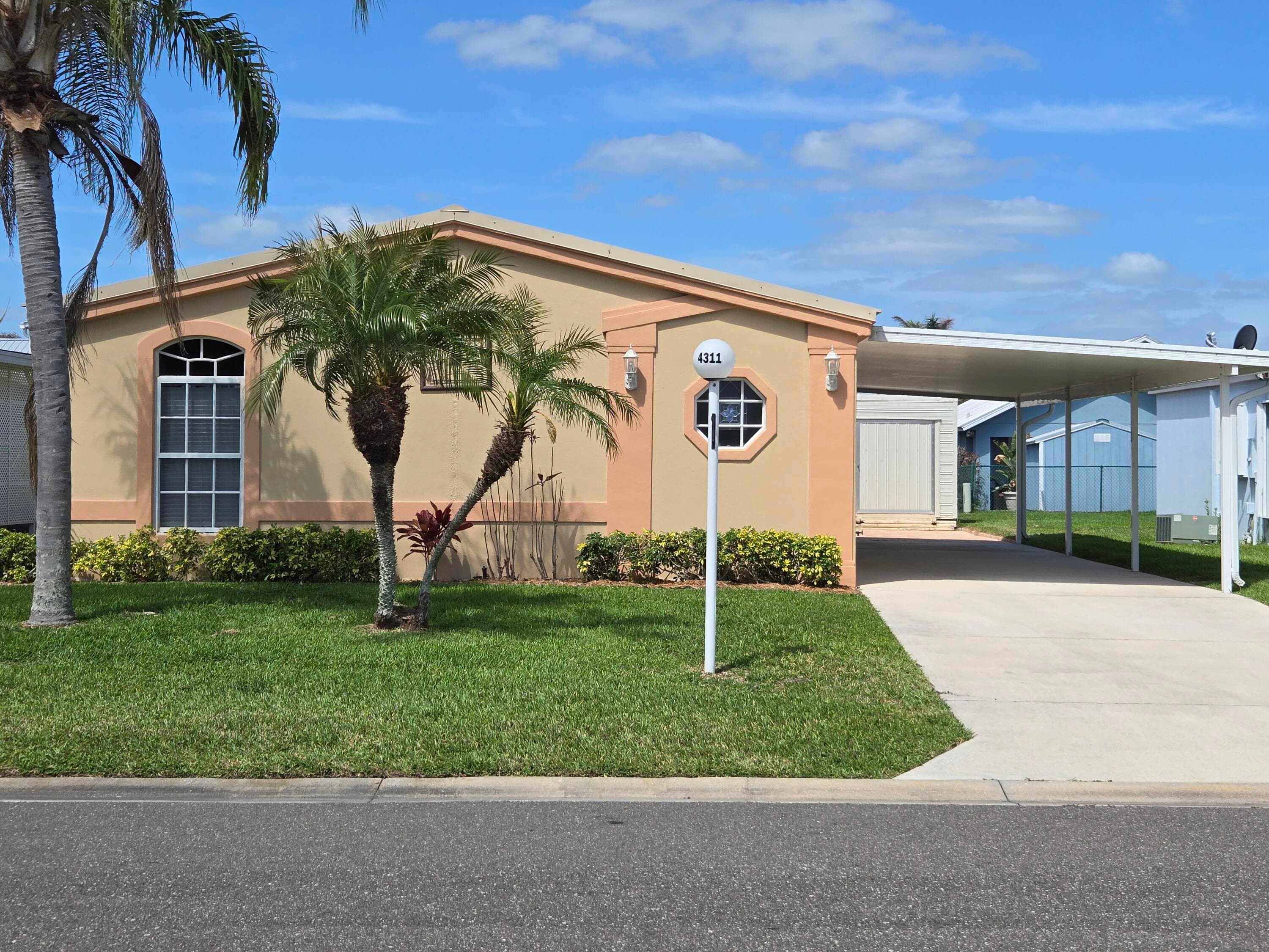 4311 SW 9th Way, Okeechobee, FL 34974 — photo 1 of 49