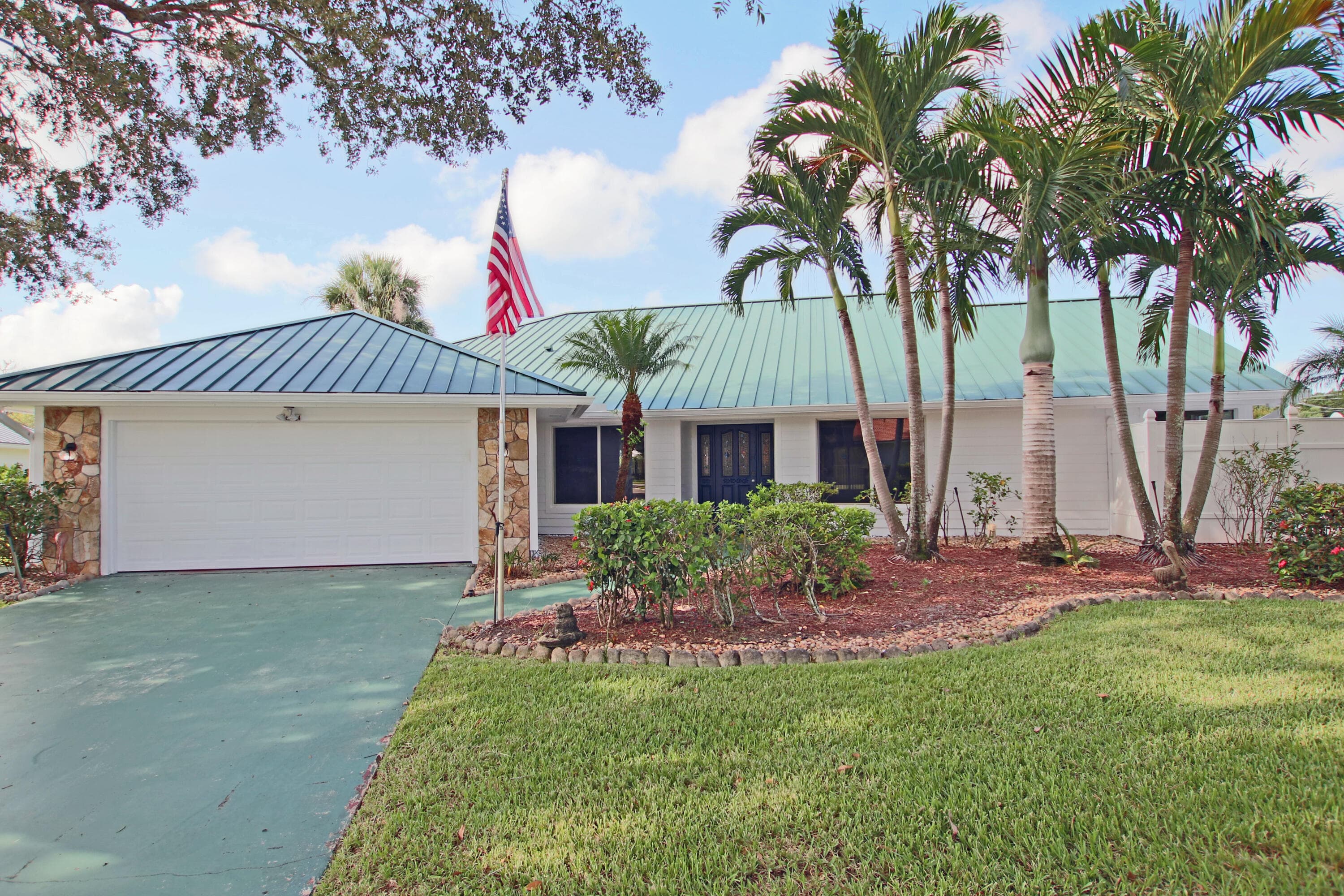6944 Misty Lake Way, Jupiter, FL 33458 — photo 1 of 32