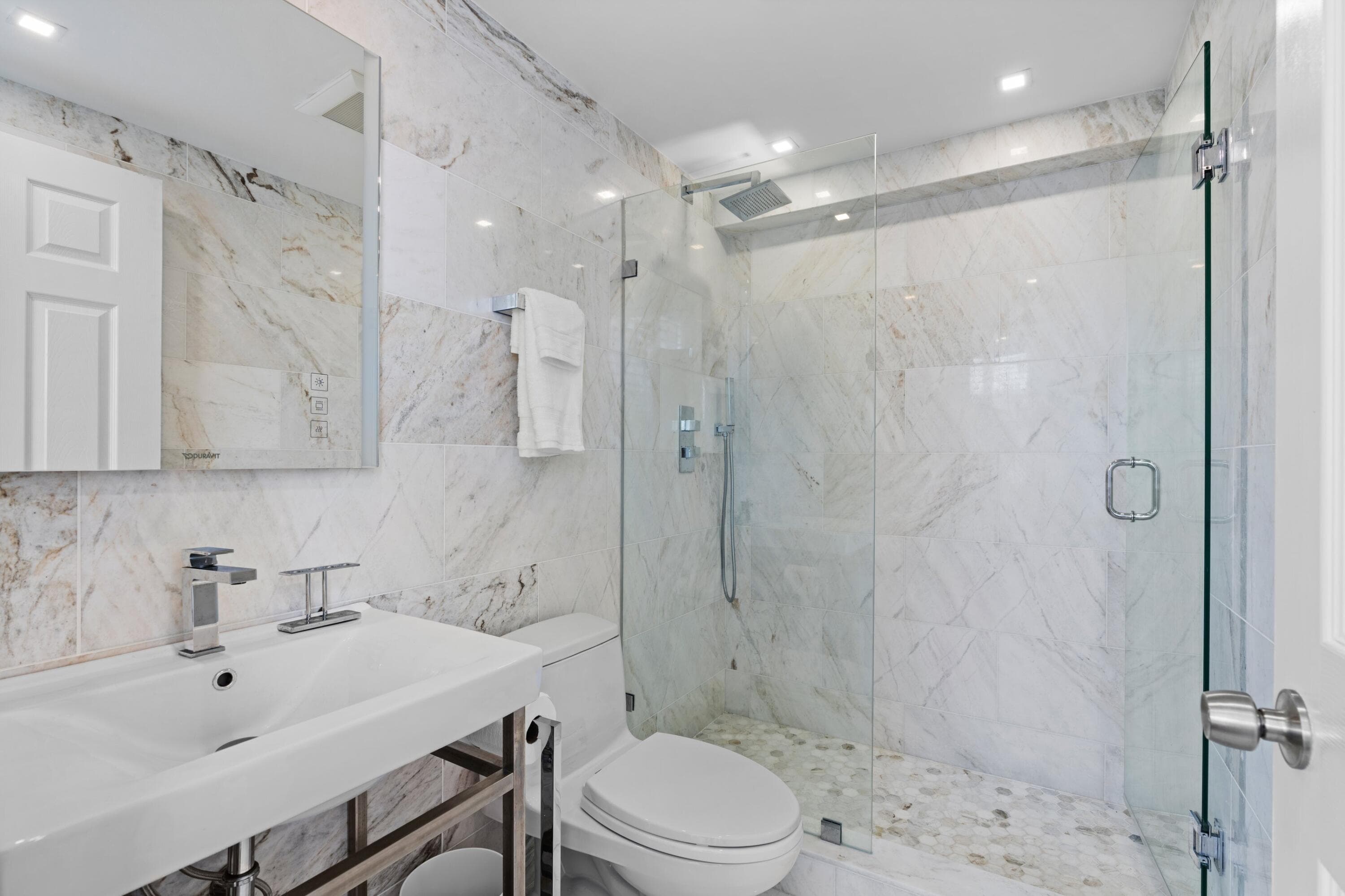 401 Peruvian Avenue 3020, Palm Beach, FL 33480 — photo 6 of 8