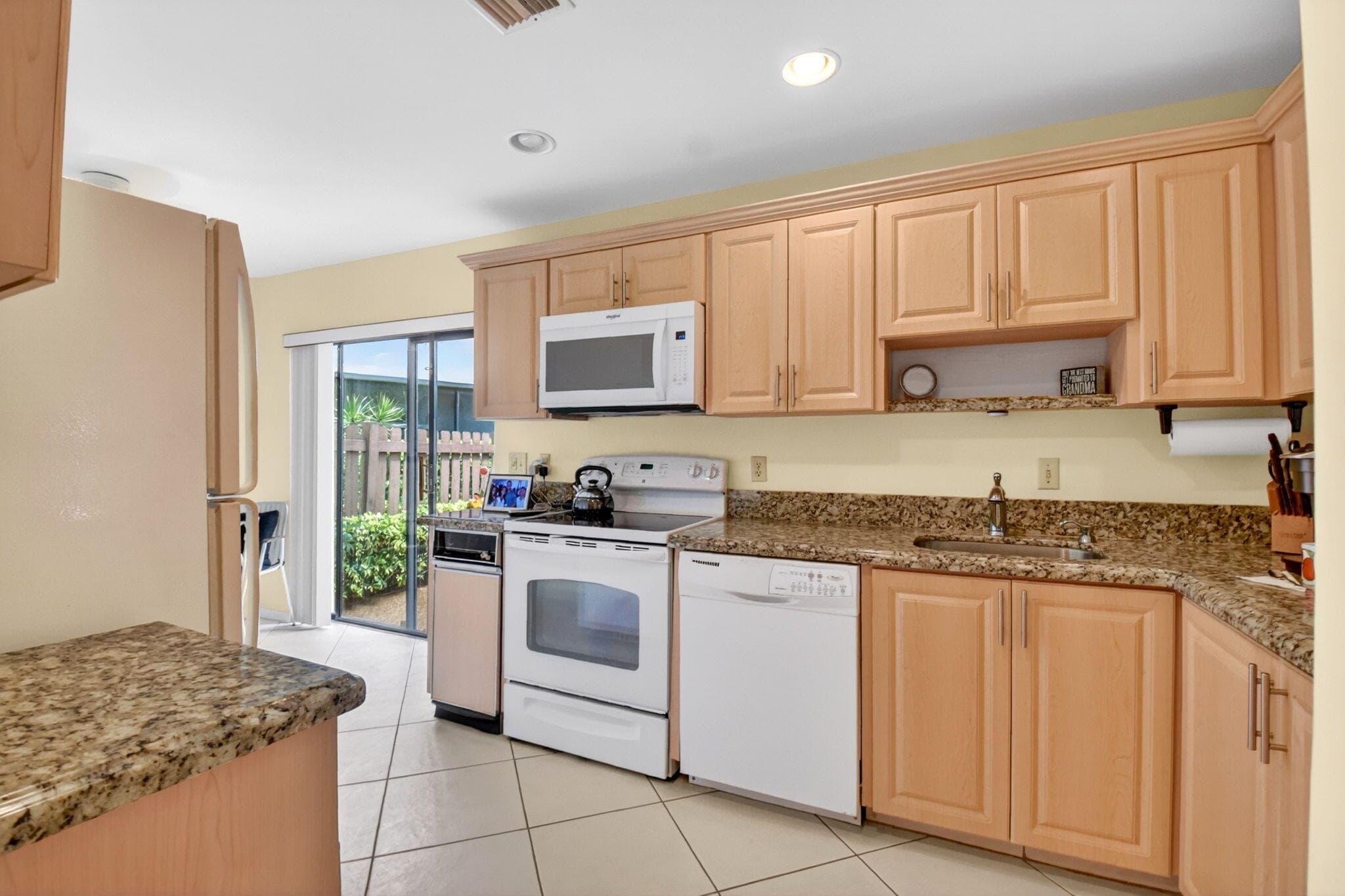 10 Southport Lane A, Boynton Beach, FL 33436 — photo 7 of 79