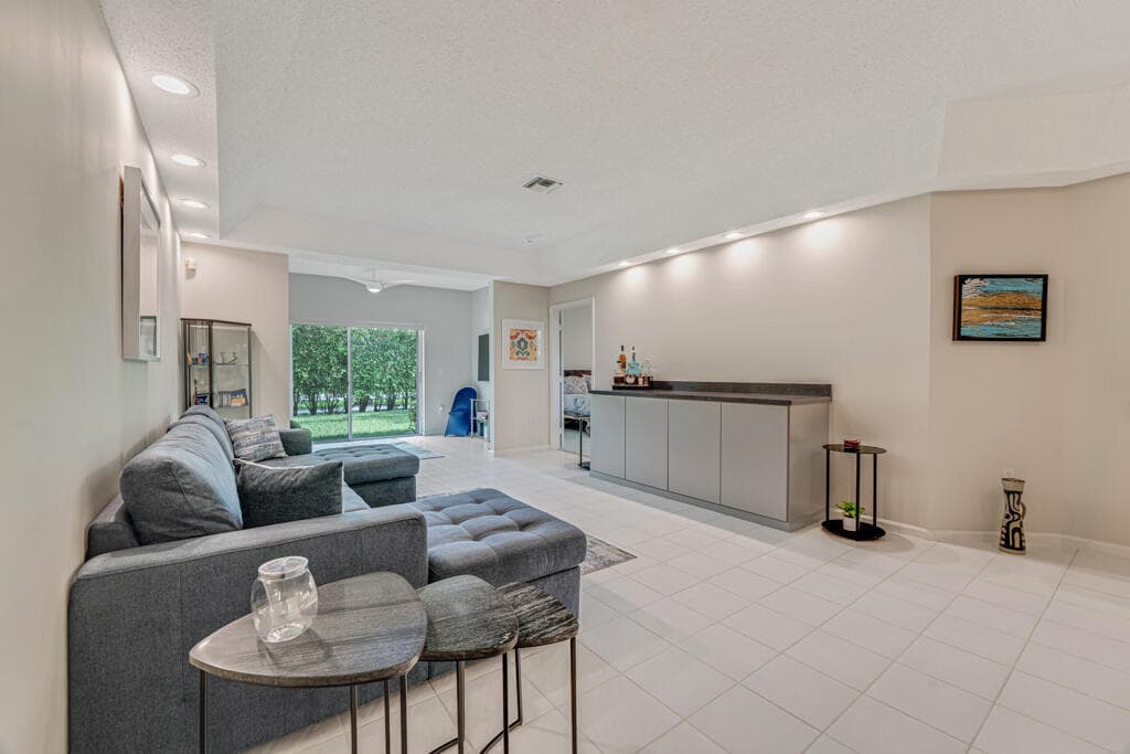 9998 Seacrest Circle C, Boynton Beach, FL 33437 — photo 6 of 76