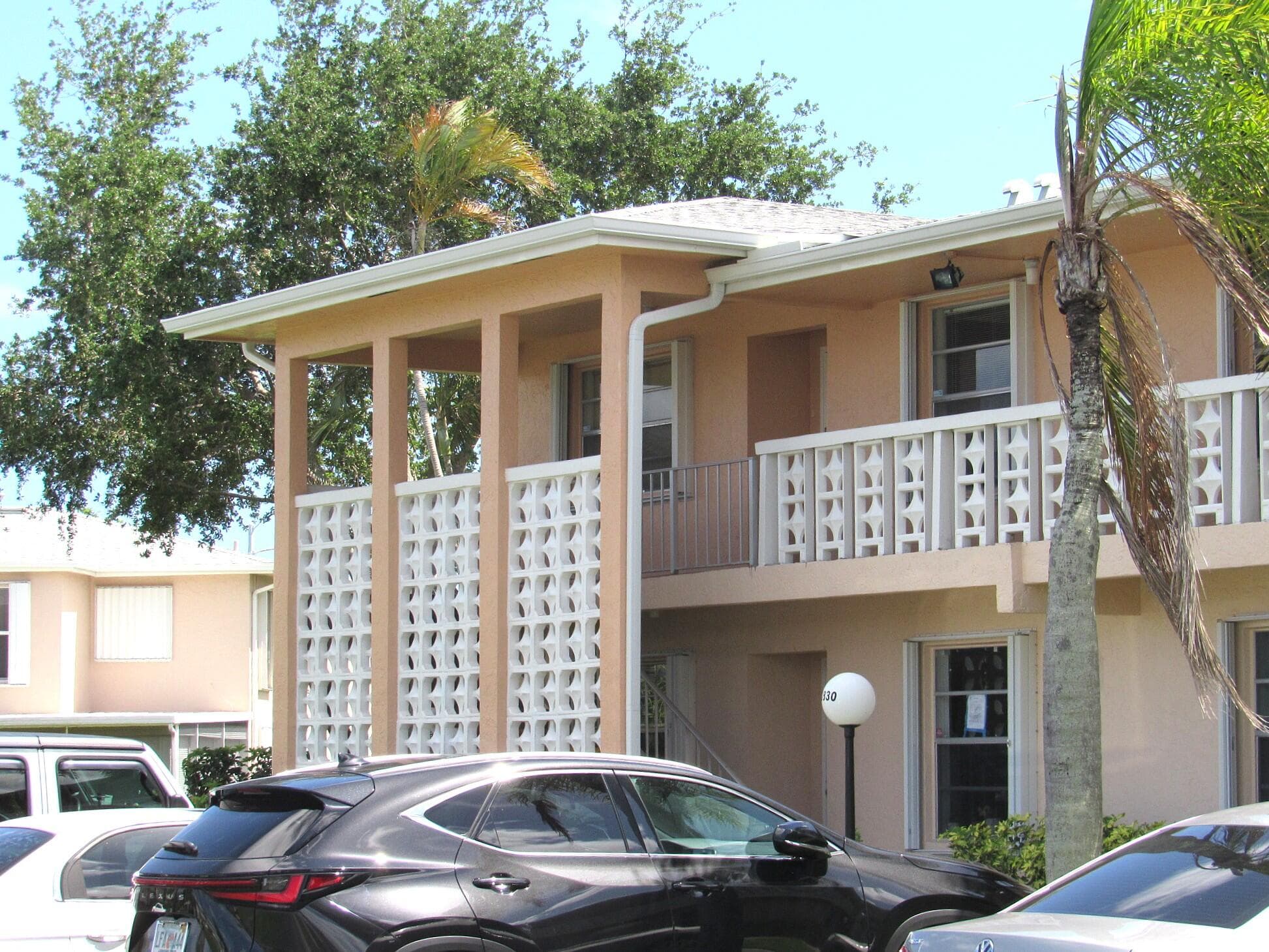 1830 NW 18th Street 201, Delray Beach, FL 33445 — photo 2 of 27