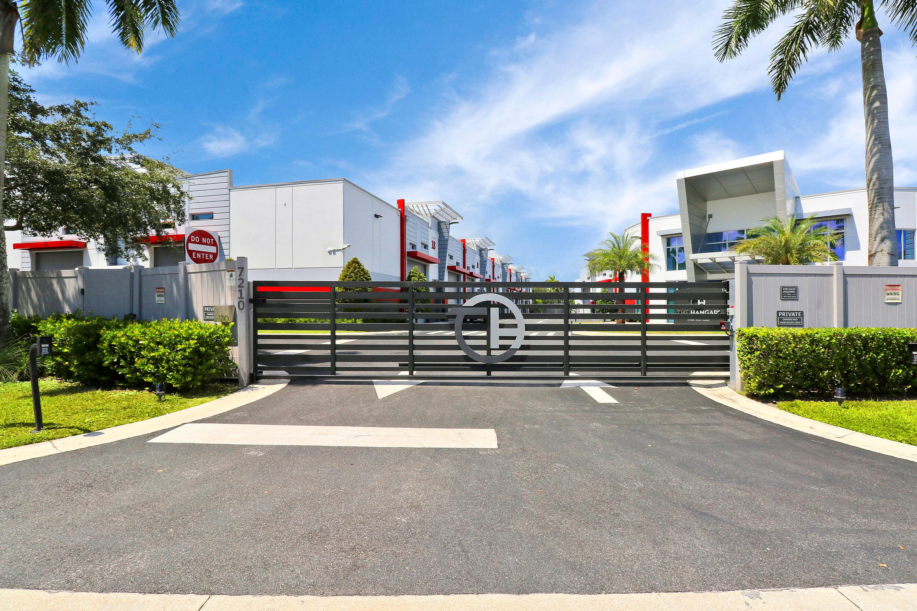 7210 Haverhill Business Parkway 31 & 32, Riviera Beach, FL 33407 — photo 1 of 29