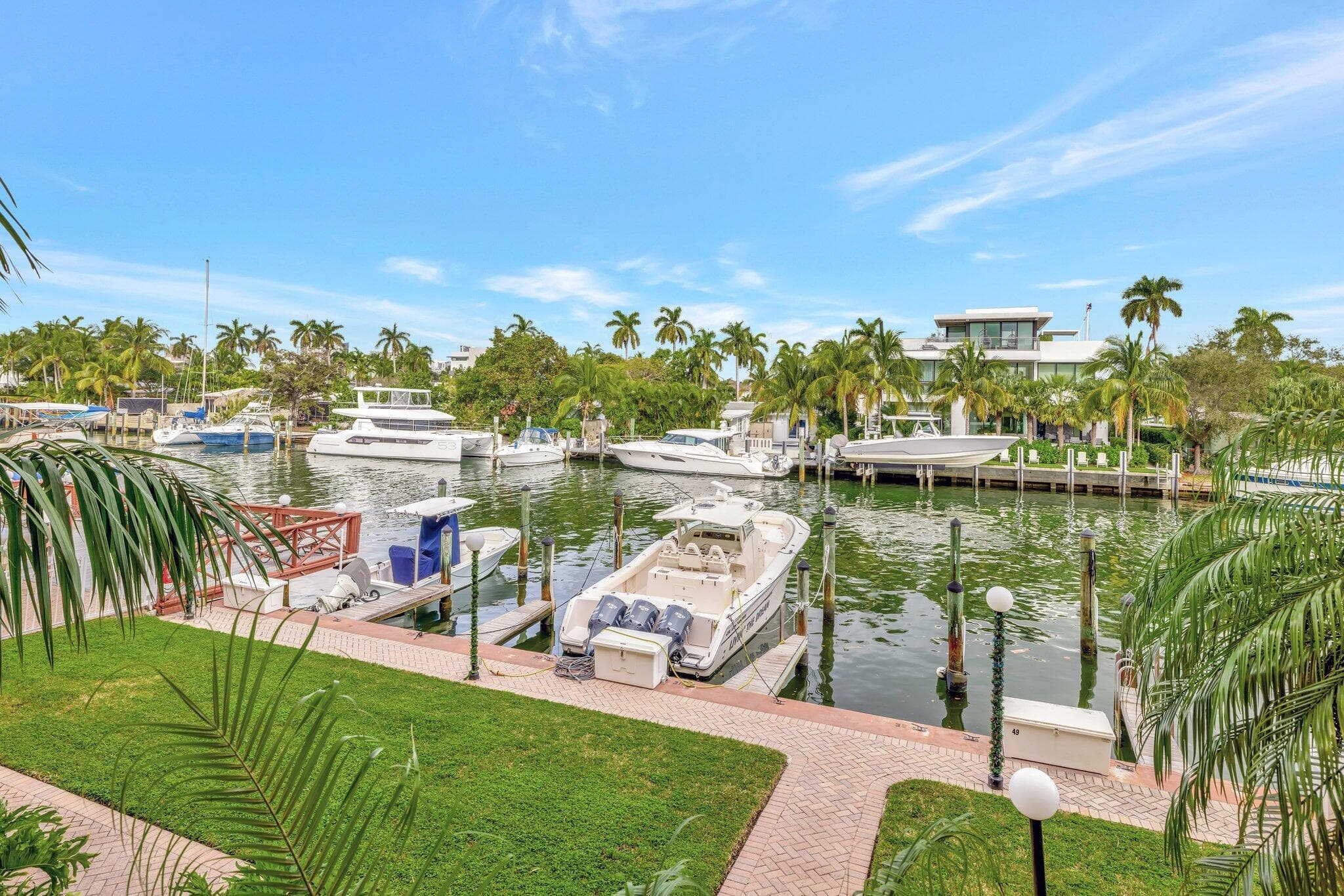 1777 SE 15th Street 215, Fort Lauderdale, FL 33316 — photo 3 of 31