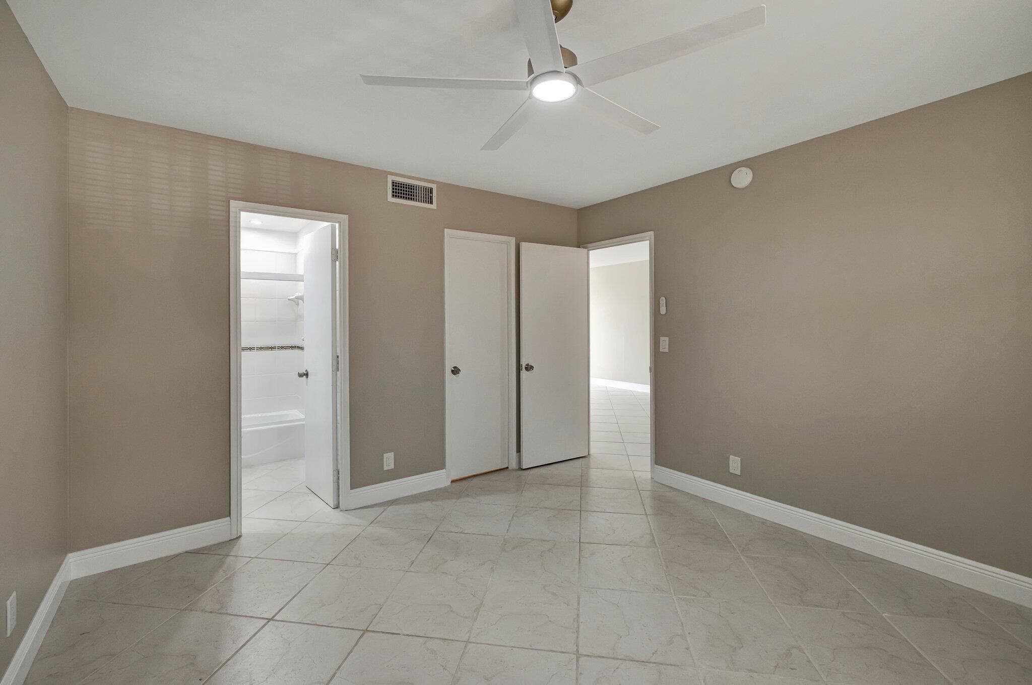 1777 SE 15th Street 215, Fort Lauderdale, FL 33316 — photo 19 of 31