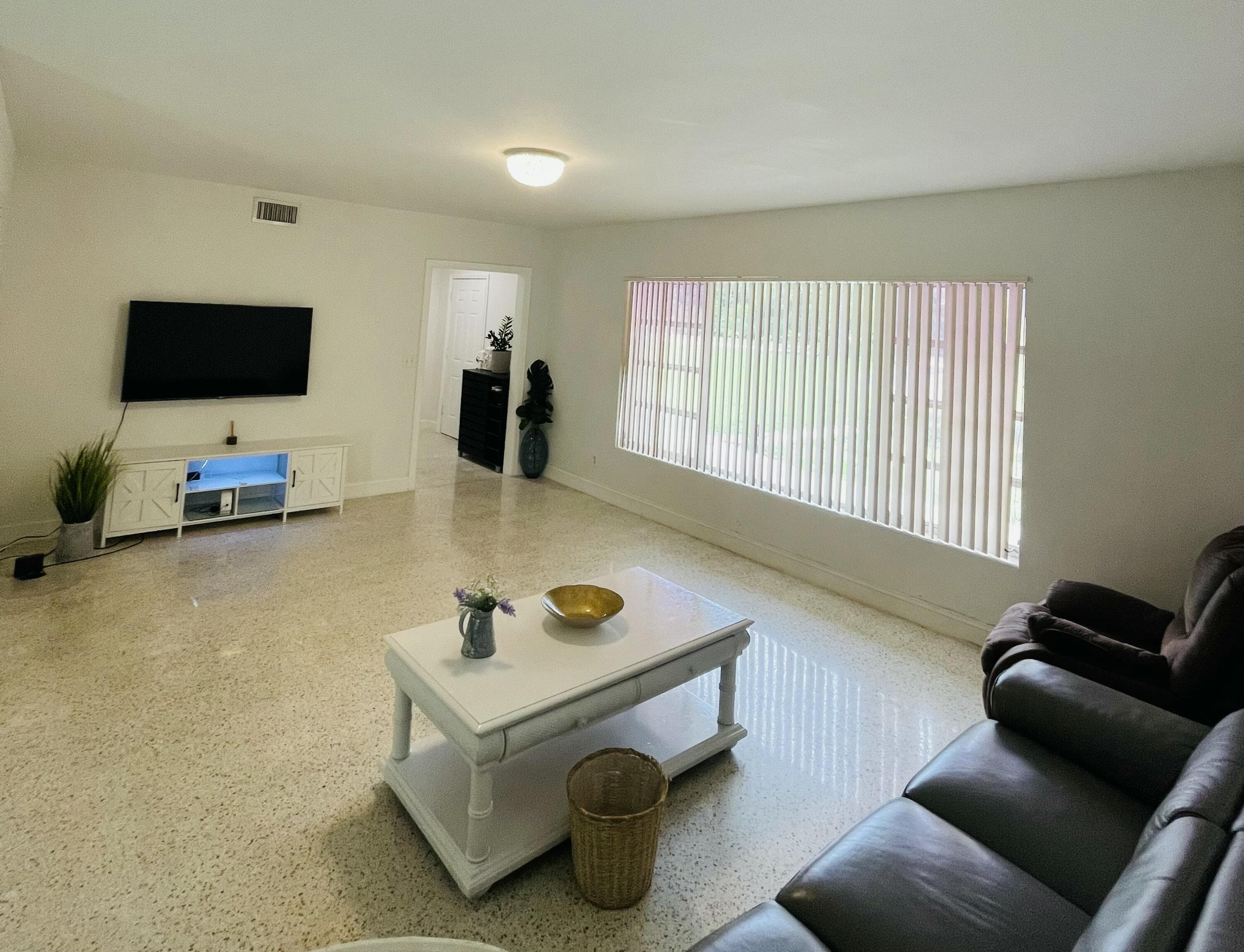 8895 N Bates Road, Palm Beach Gardens, FL 33418 — photo 6 of 91