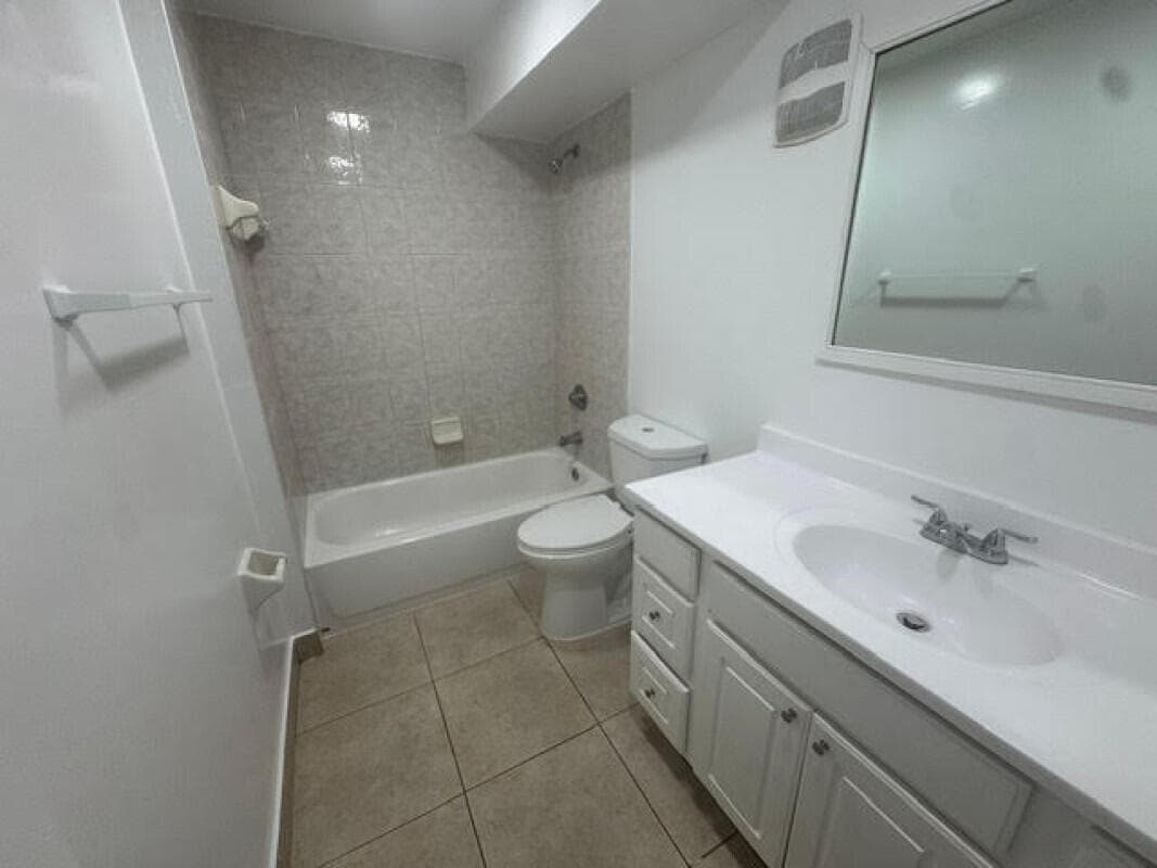 5525 SW 41st Street 122, Pembroke Park, FL 33023 — photo 5 of 10