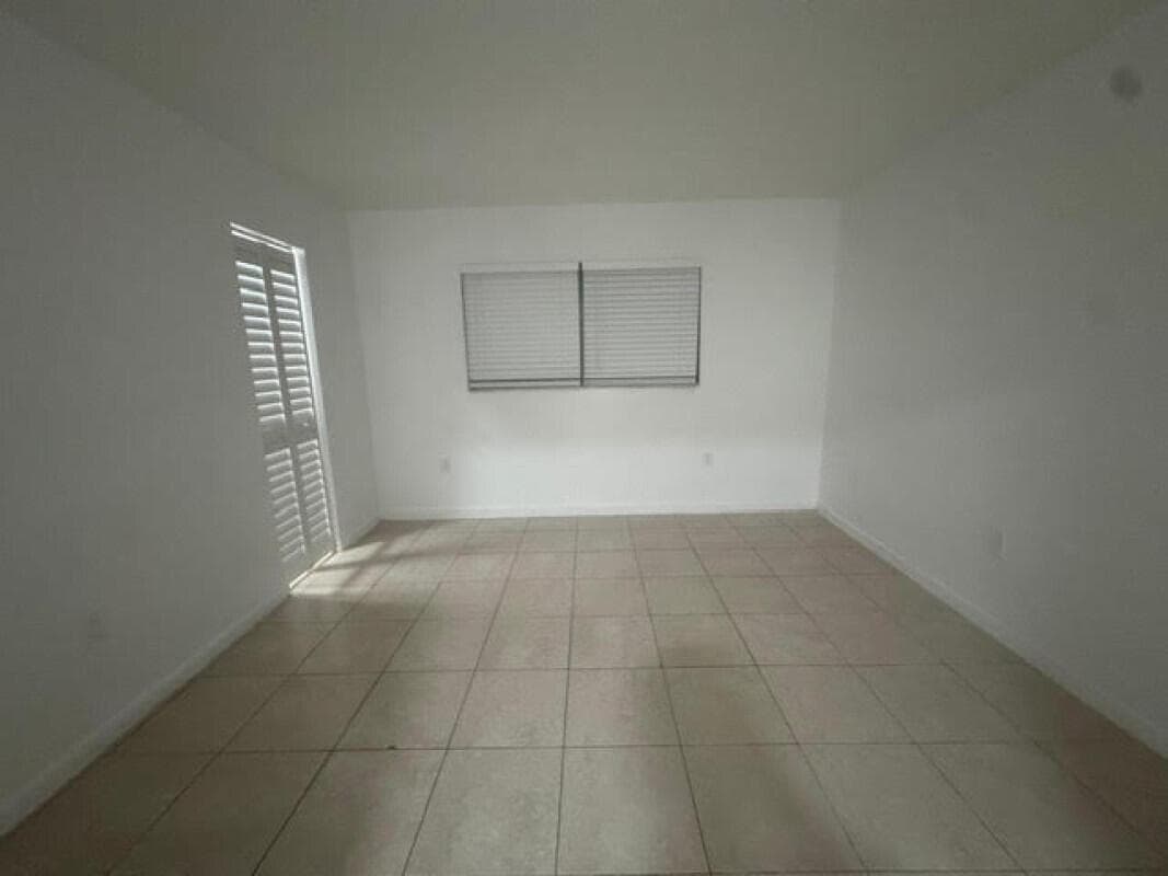 5525 SW 41st Street 122, Pembroke Park, FL 33023 — photo 9 of 10
